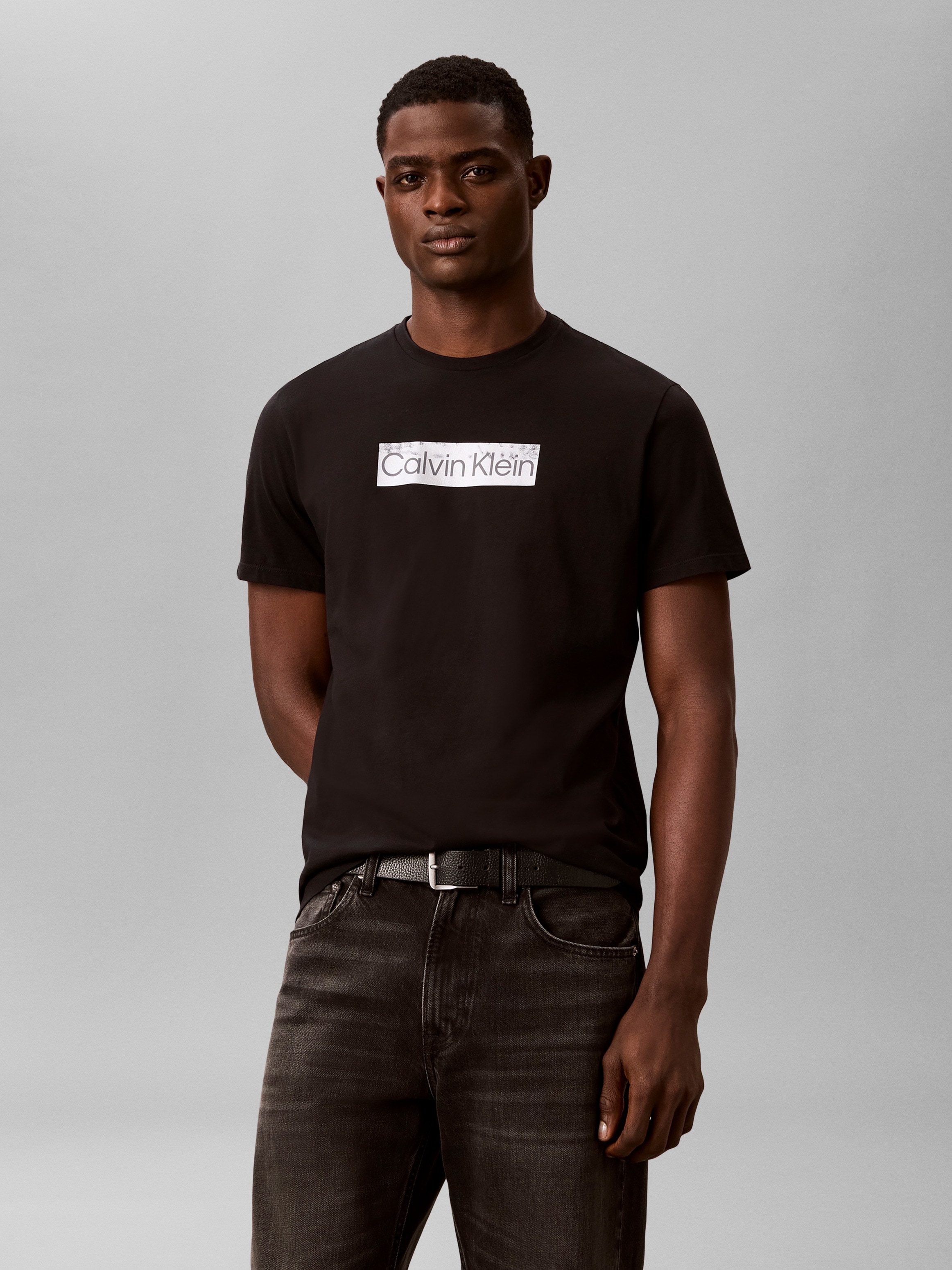 Calvin Klein Jeans T-Shirt Reine Baumwolle, Regular Fit, Glanzdruck