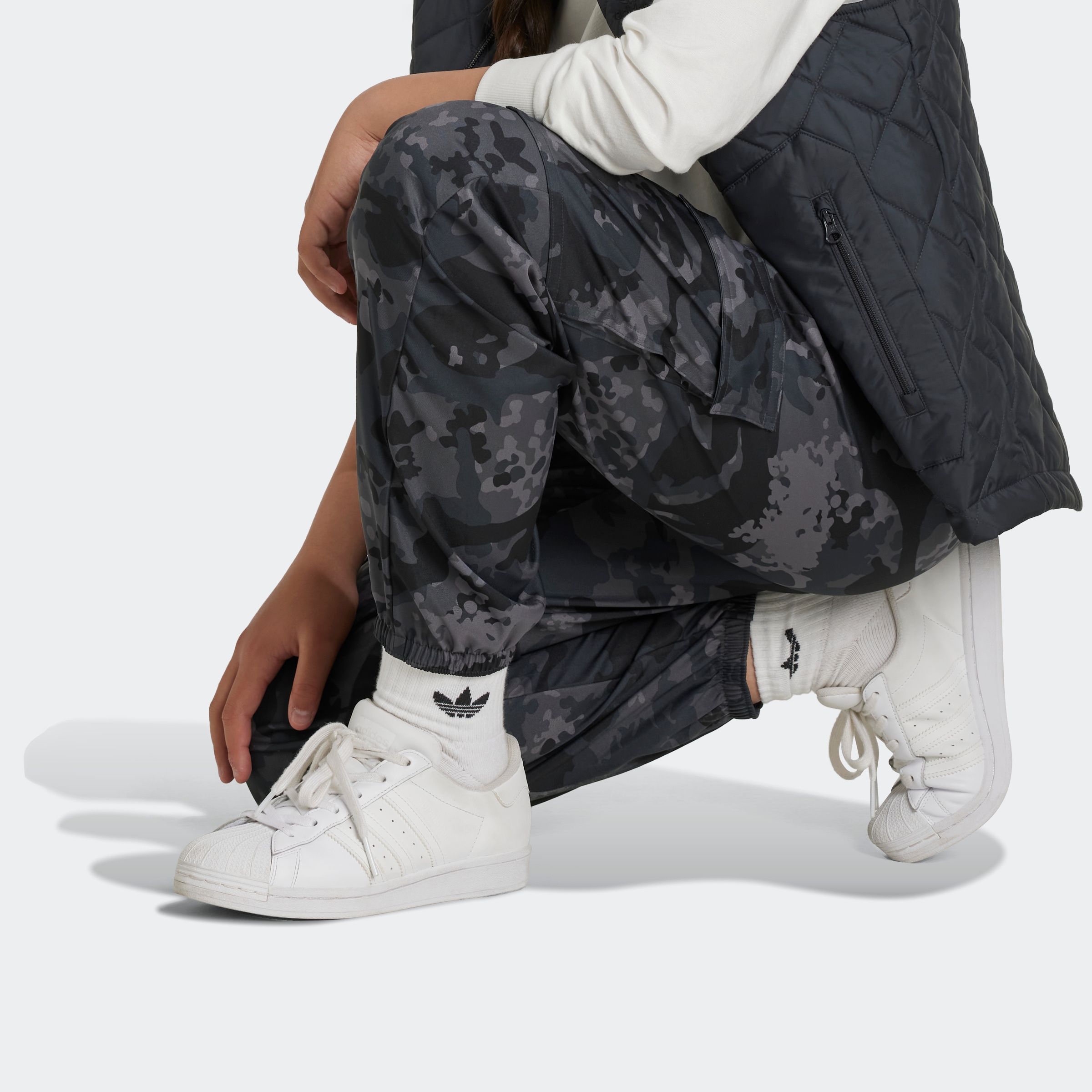 adidas Originals Sporthose »CARGO PANTS«, (1 tlg.)