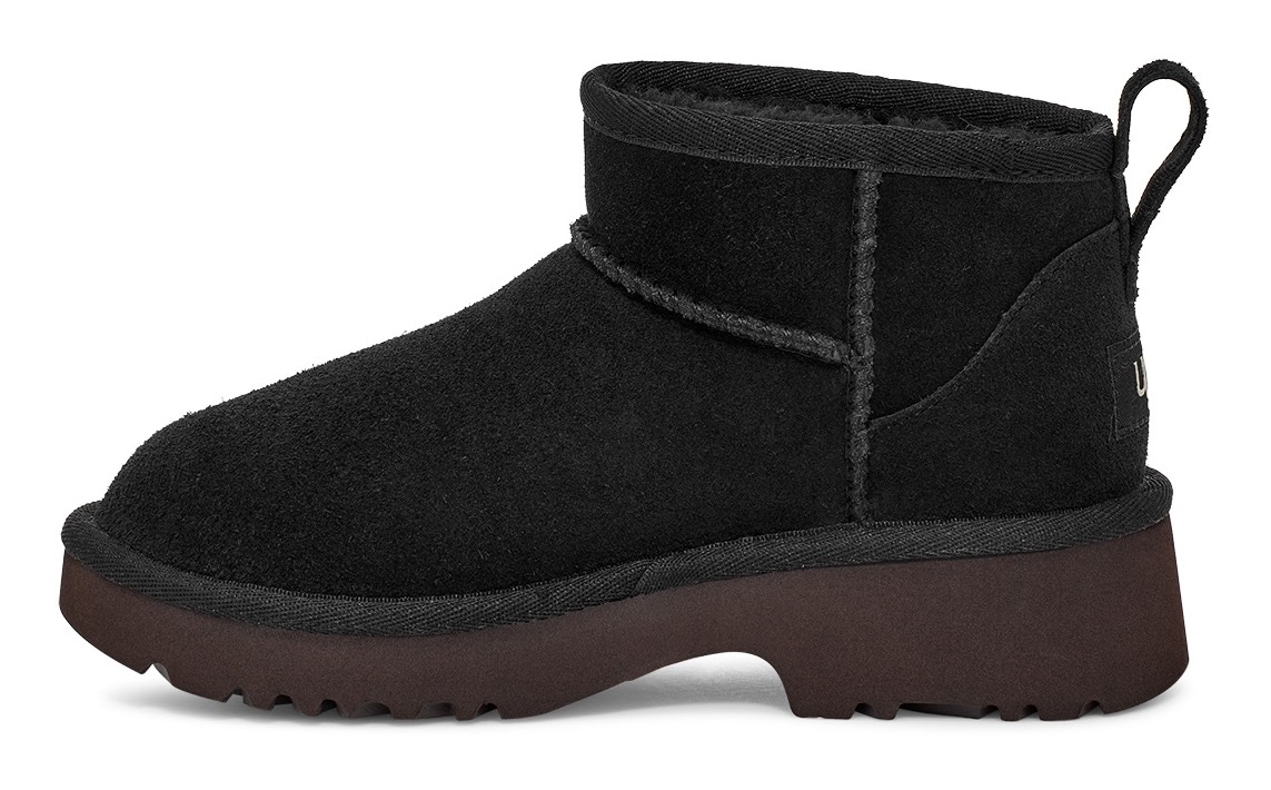 UGG Schlupfboots »CLASSIC ULTRA MINI NEW HEIGHTS«, Plateaustiefel, Winterboots, Trekkingstiefel mit Anziehlasche