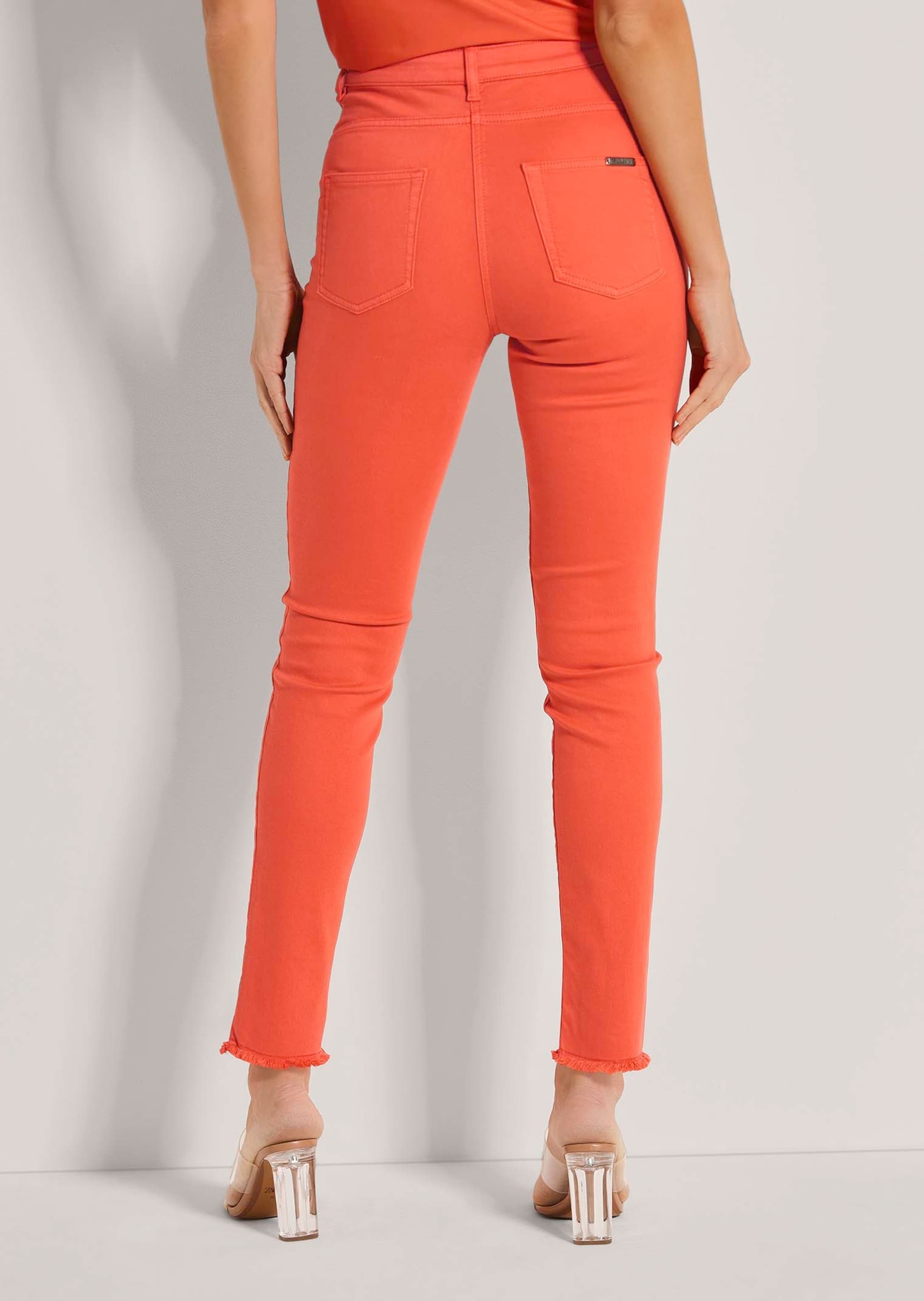 MADELEINE Regular-fit-Jeans »Jeans Mid Waist Skinny-Hose mit Fransen«