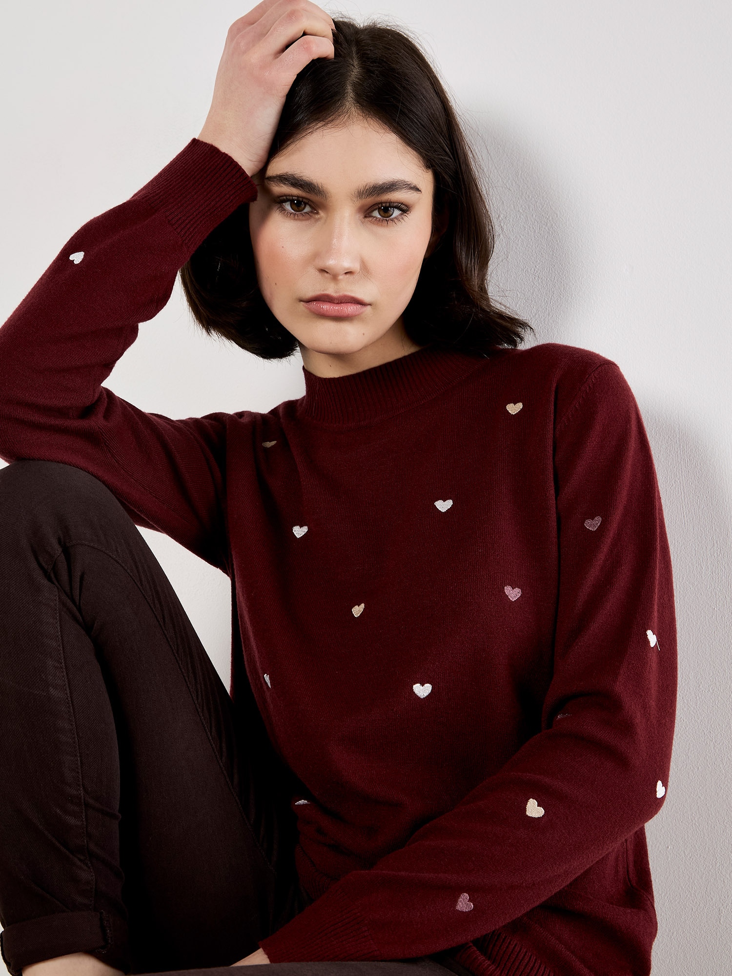 Apricot Stehkragenpullover »Stehkragenpullover« mit aufgestickten Herzen
