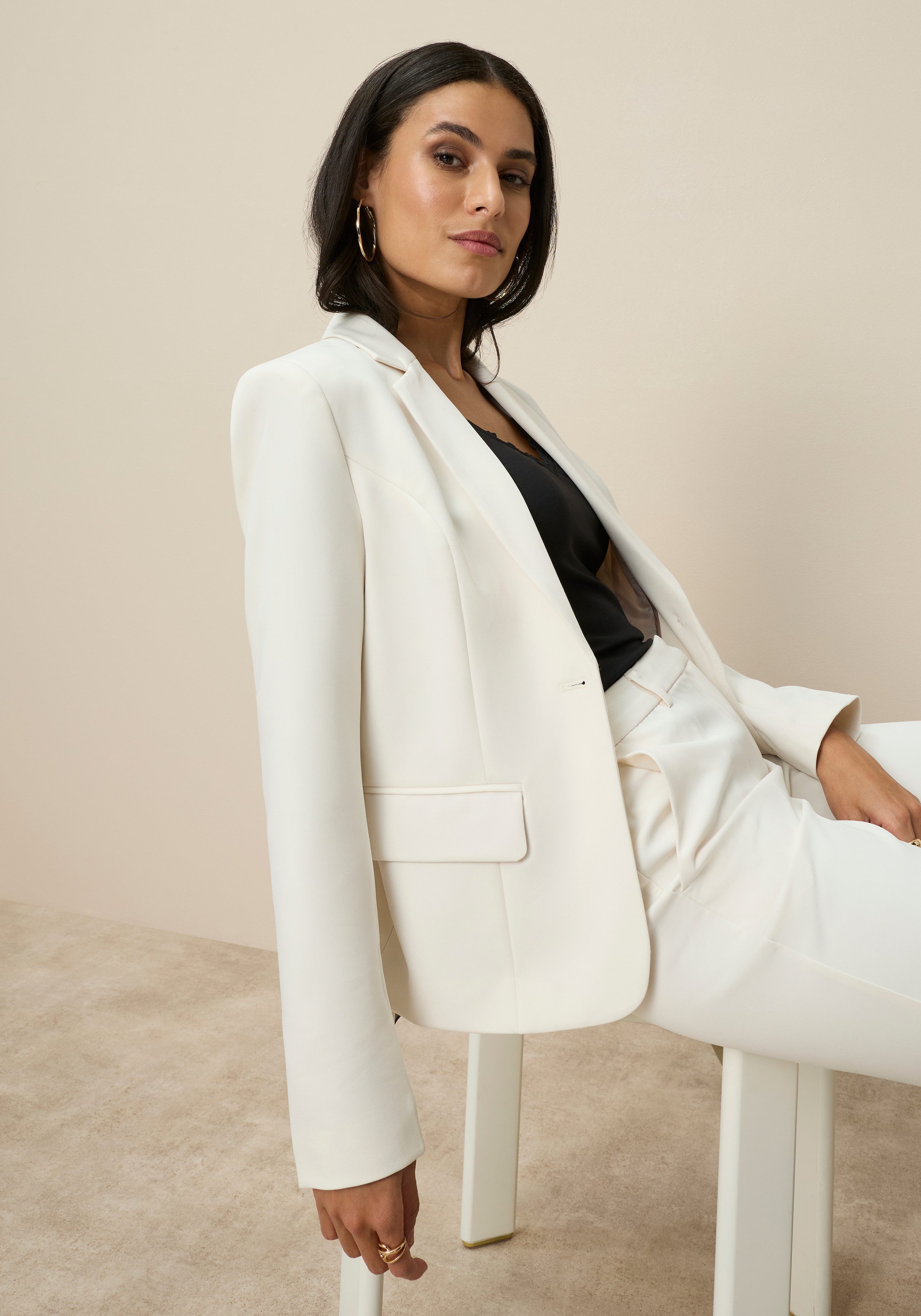 Tamaris Kurzblazer in Trendfarben