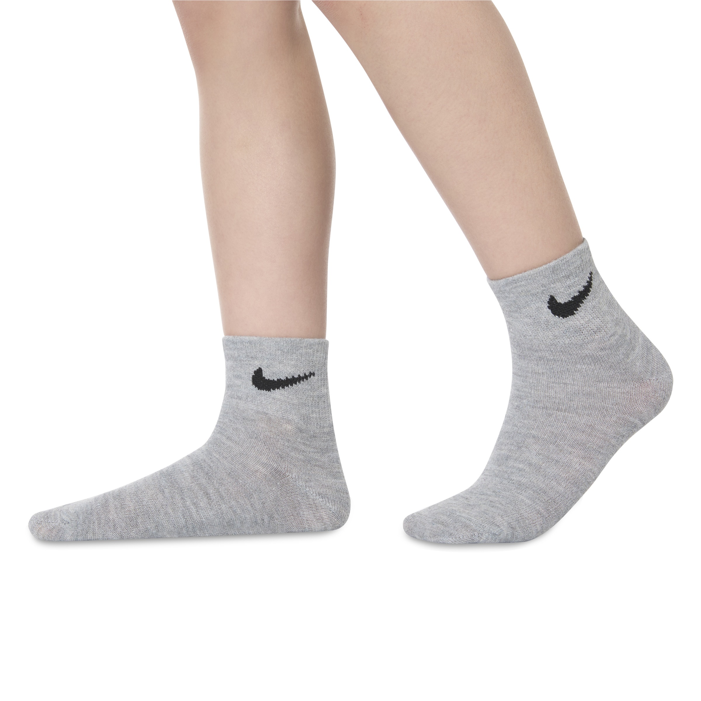 Nike Sportswear Sportsocken »NHN NIKE BASIC PACK QUARTER« Packung, 6 Stk. tlg. für Kinder (4-5 Jahre), für sportive Aktivitäten, mit Labelstickerei