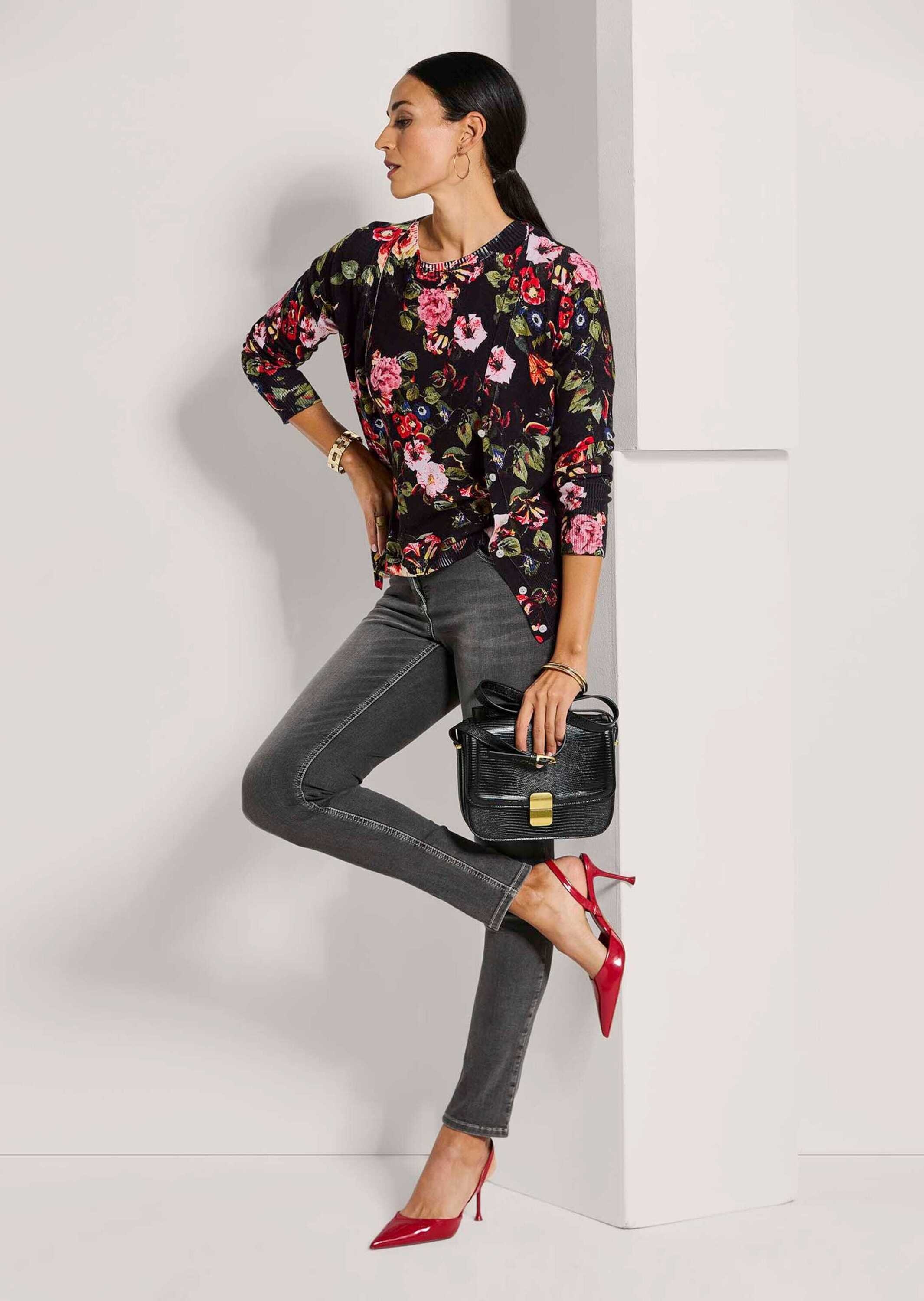 MADELEINE Strickjacke »Strickjacke Strickjacke mit Unikat-Print«