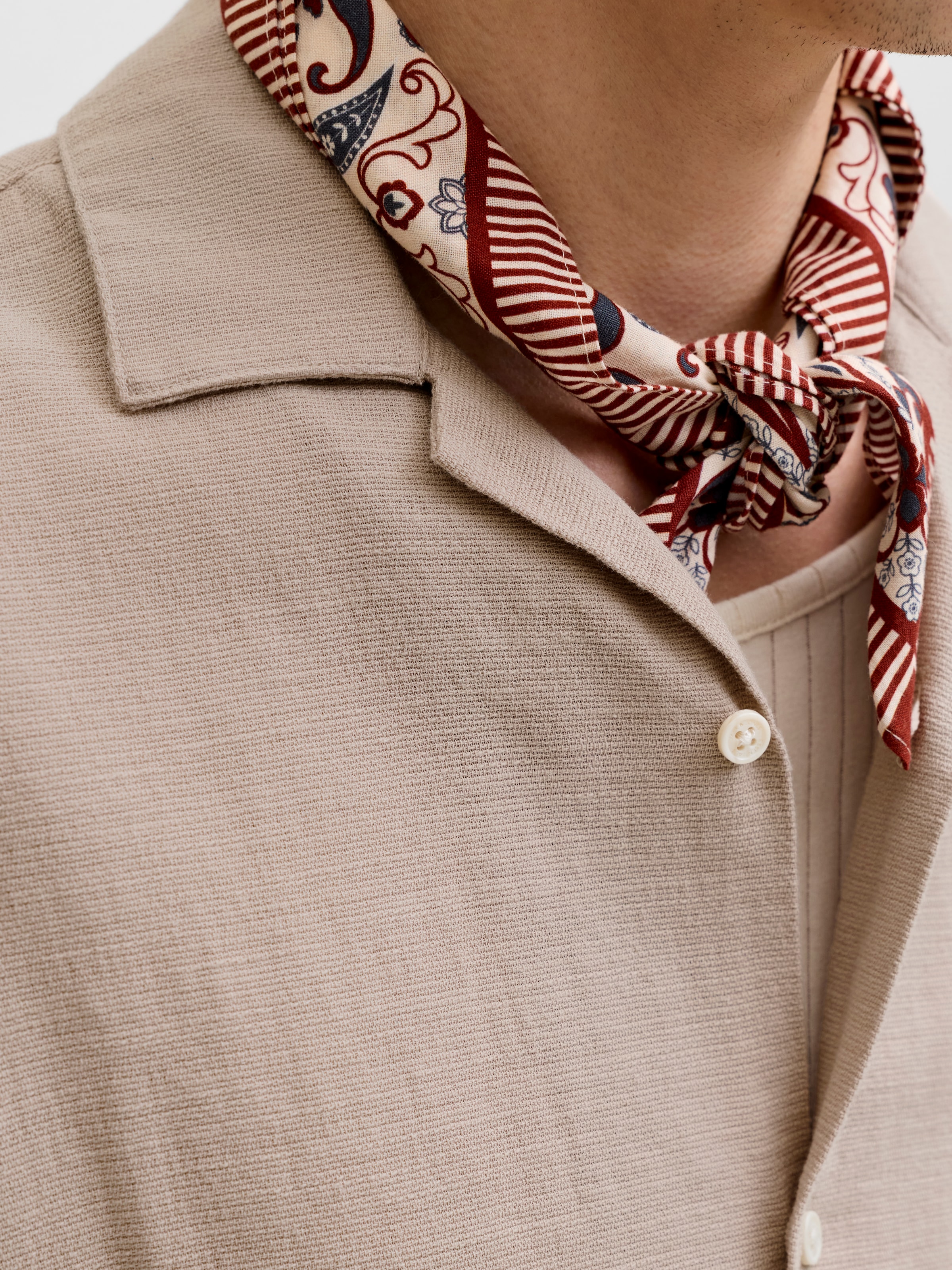 Jack & Jones Kurzarmhemd »JJELIAM RESORT SHIRT SS SN« Baumwolle, loose fit