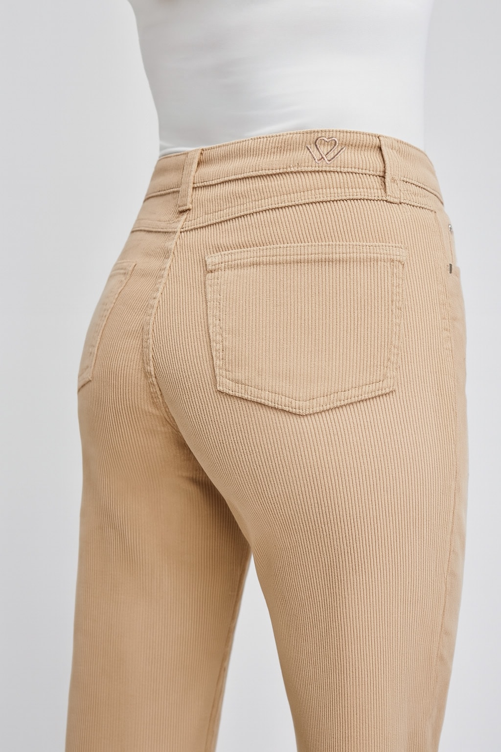 wonderjeans Bequeme Jeans »Loose Fit«, mit aktuell weiten Beinverlauf