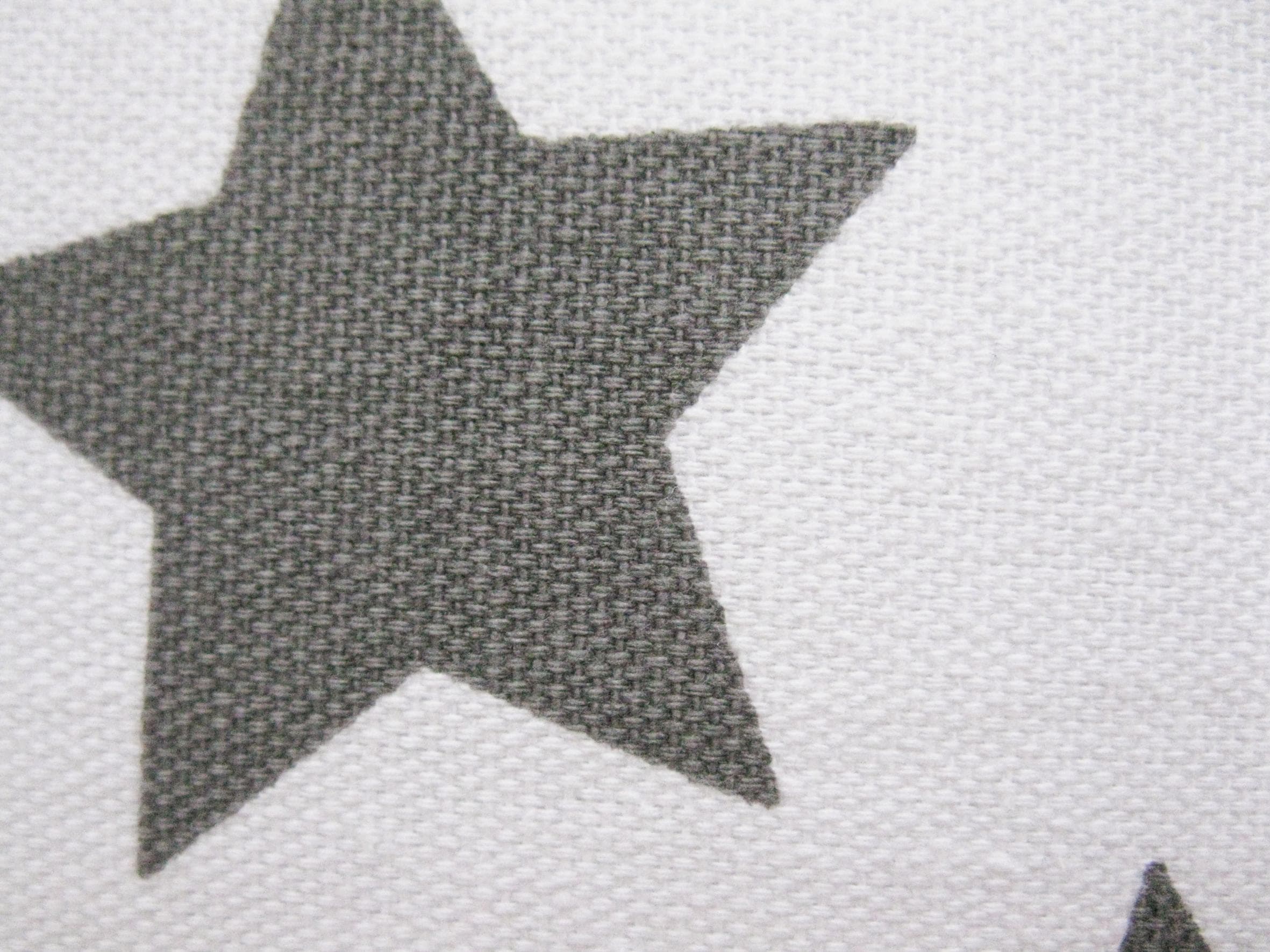 ELBERSDRUCKE Dekokissen »STARS ALLOVER«, Kissenhülle mit Polyesterfüllung mit trendigen Stern-Motiven, 45x45 cm
