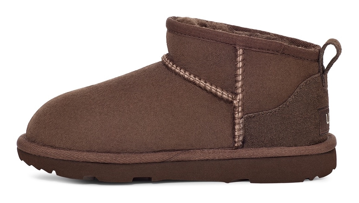 UGG Winterboots »Classic Ultra Mini«, Schlupfstiefel, Winterstiefel, Boots mit Lammfellfutter
