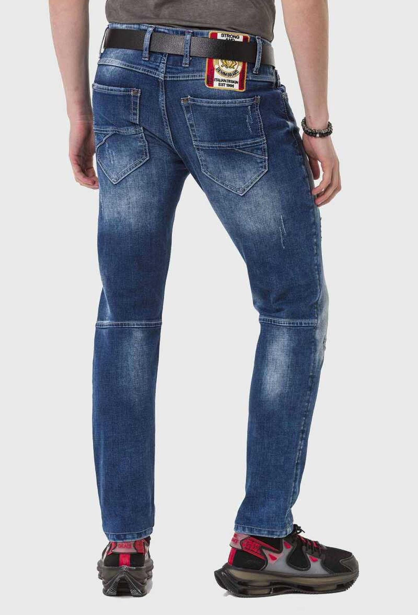 Cipo & Baxx 5-Pocket-Jeans »Cipo & Baxx Hose« mit modischen Applikationen
