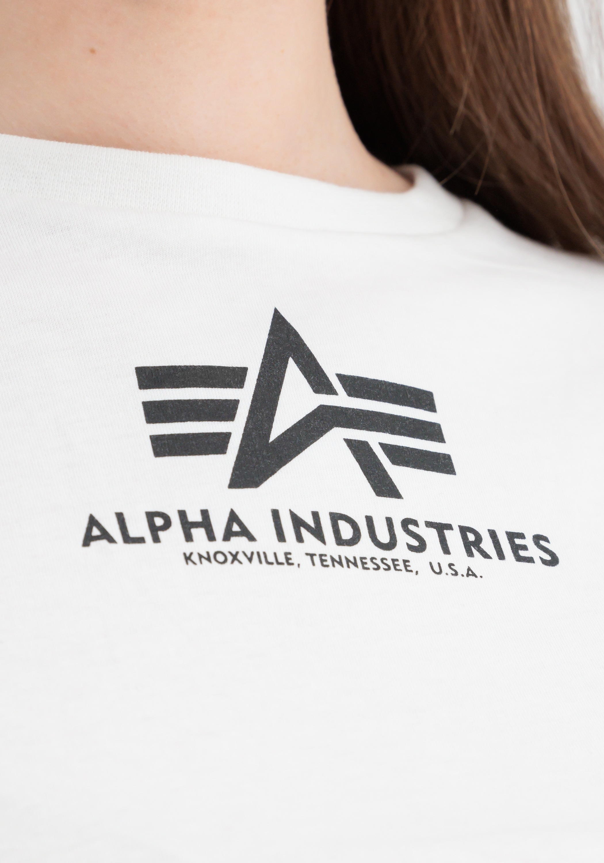 Alpha Industries Muscleshirt »Alpha Industries Women - T-Shirts Knotted Crop T-Shirt Women«