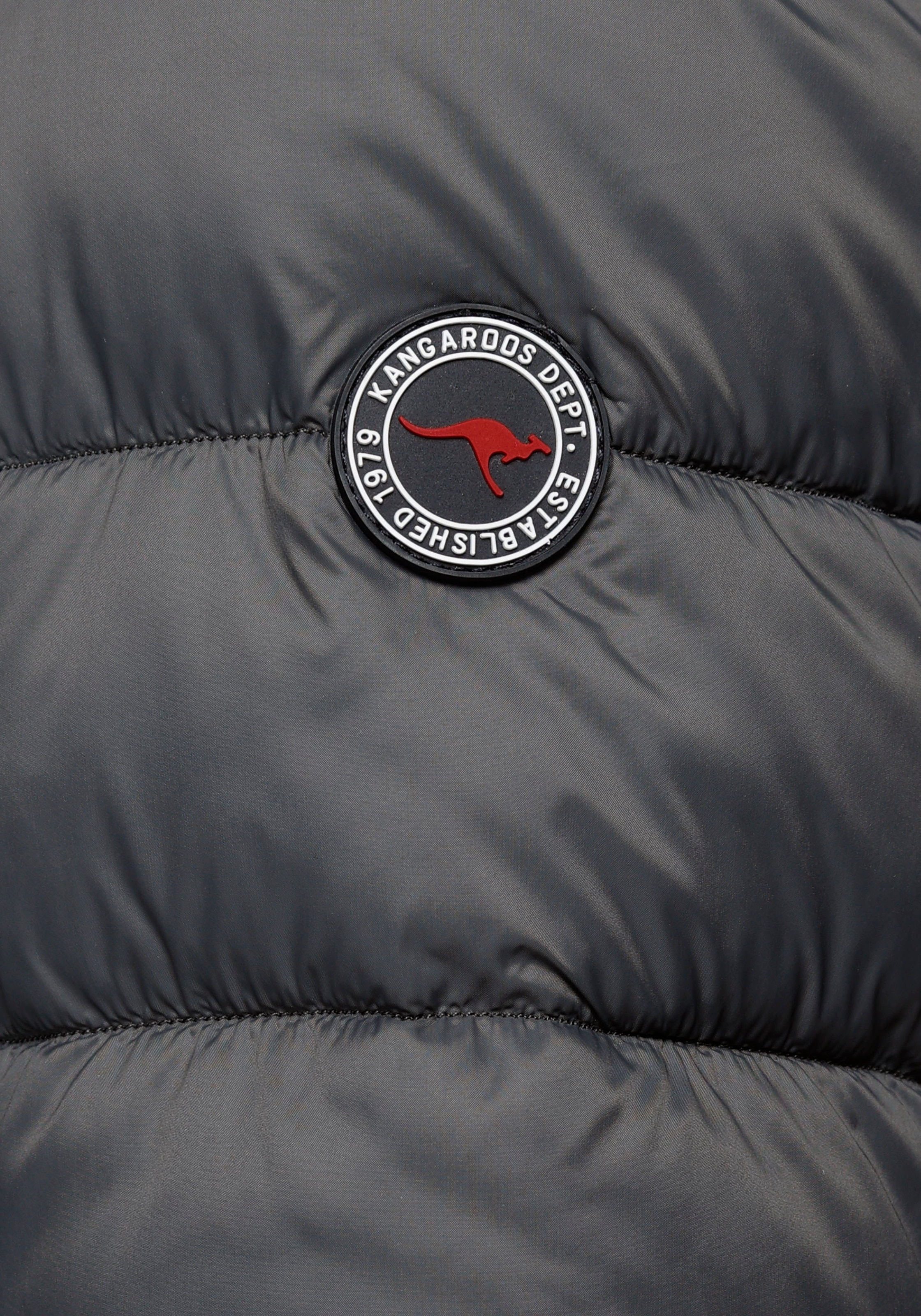 KangaROOS Steppjacke, mit Kapuze, mit kontrastfarbenen Details