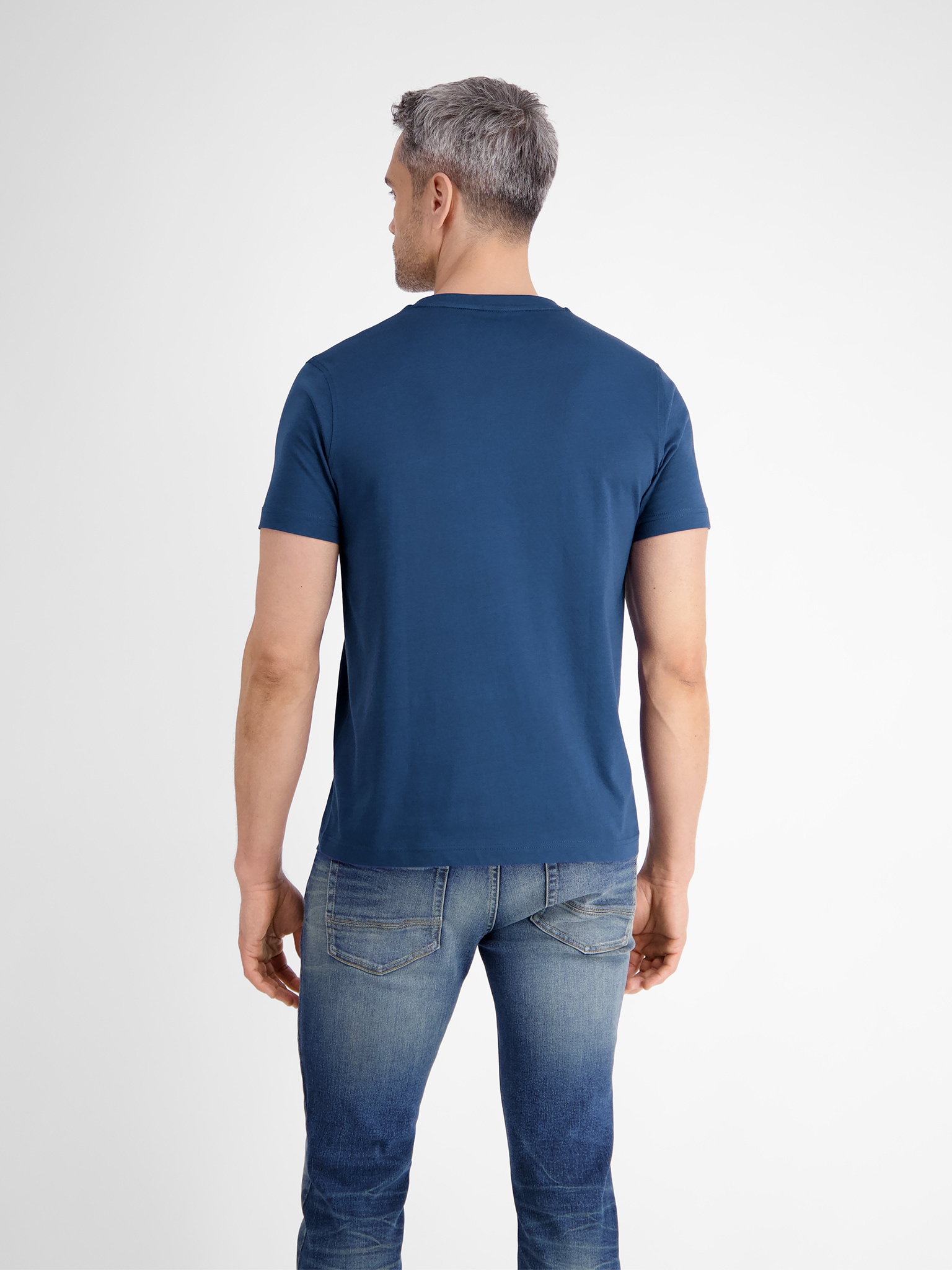 LERROS Rundhalsshirt, mit Logo Stickerei