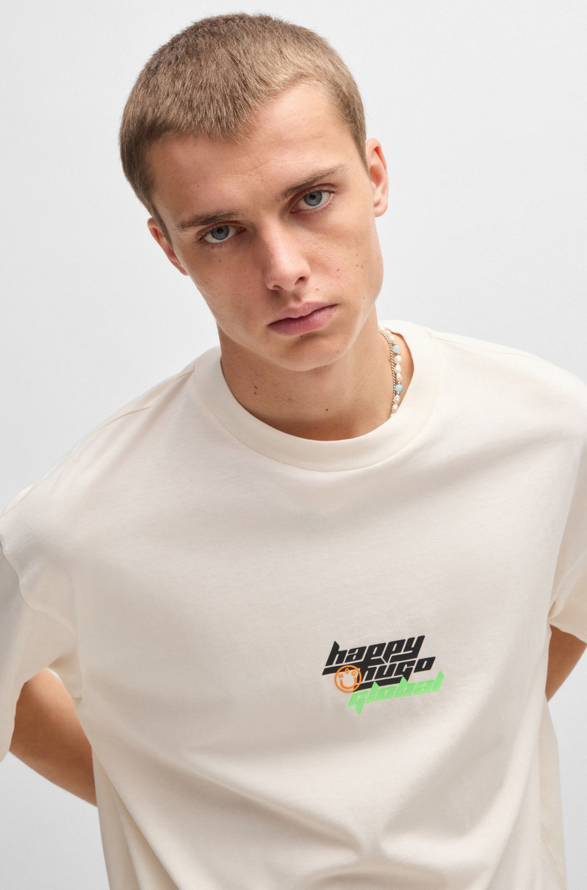 HUGO Blue T-Shirt »Nerperi«, mit buntem Logoschriftzug
