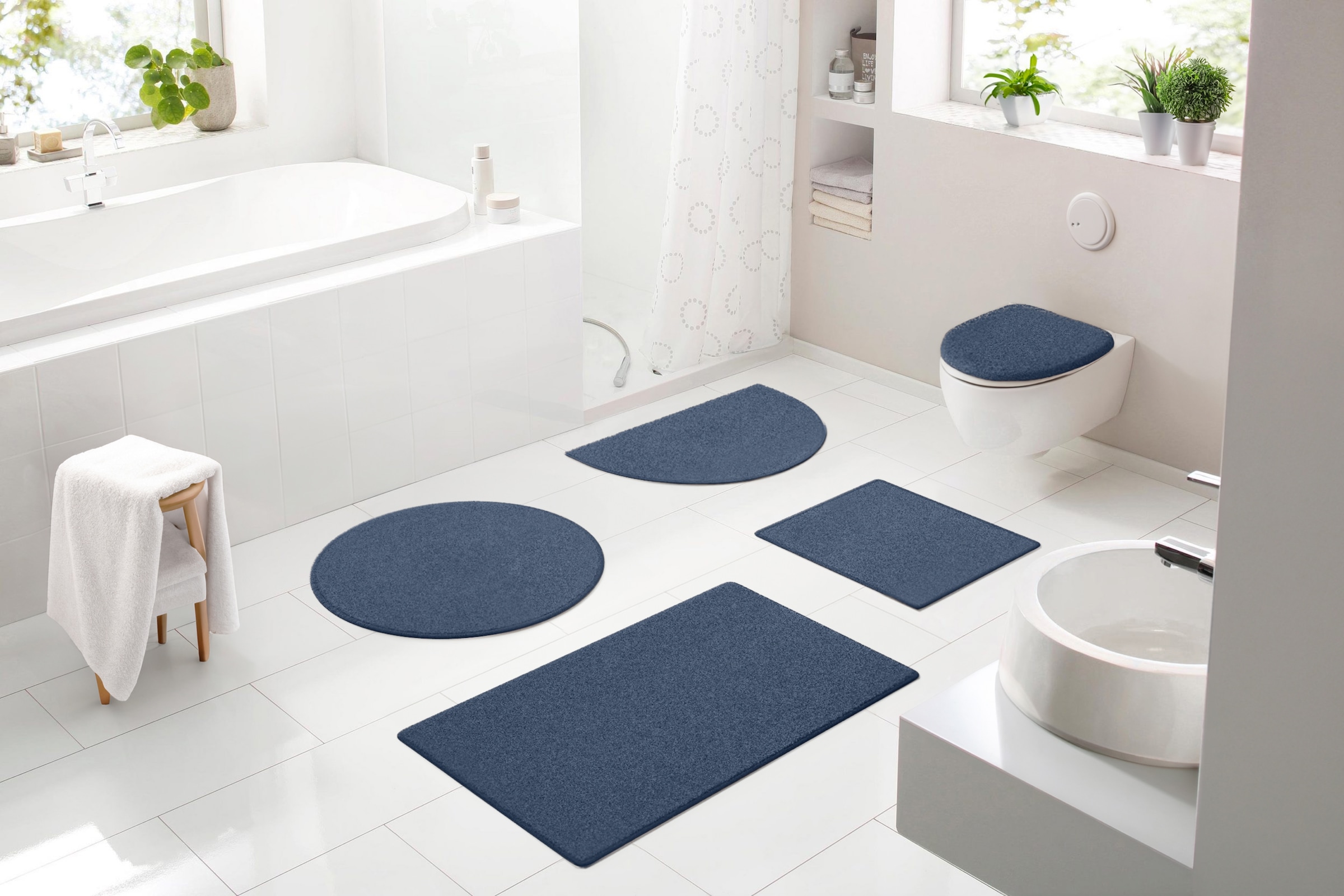 Bruno Banani Badematte »Danny« Höhe 20 mm rutschhemmend beschichtet schnell trocknend Made in Europe, einfarbiger Badteppich in blau