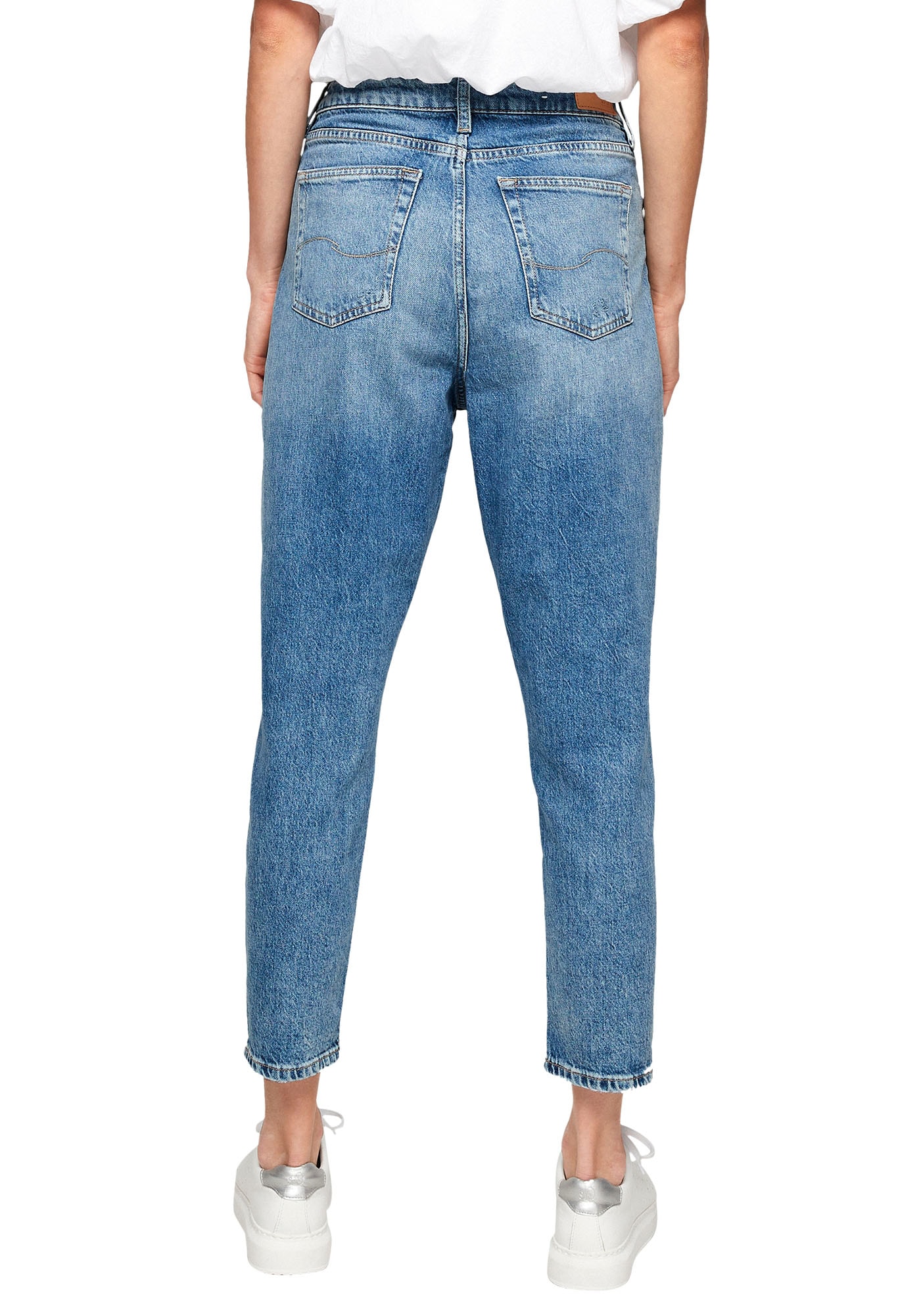 by Online im im Q/S Shop Tapered-fit-Jeans, klassischen 5-Pocket-Style OTTO s.Oliver