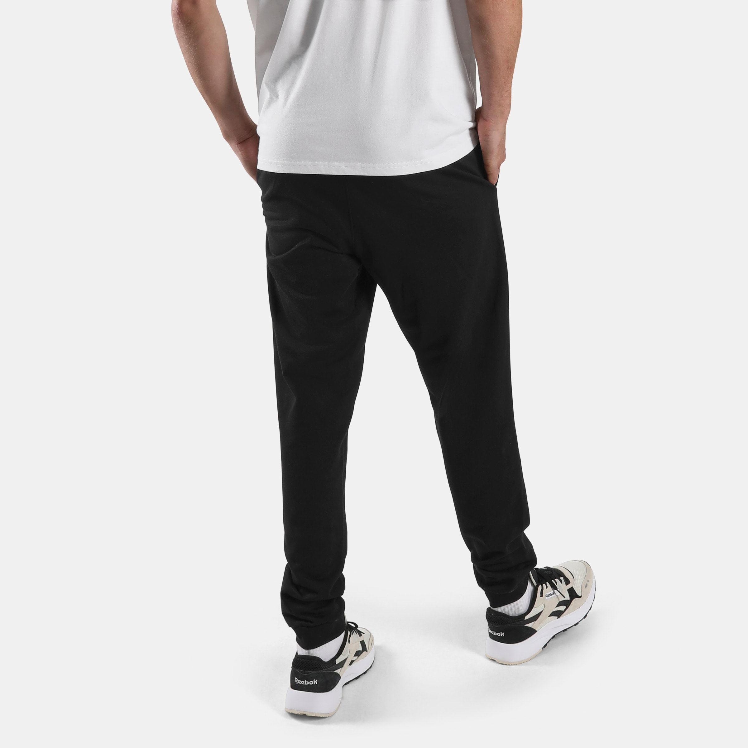 Reebok Jogginghose »ID SMALL LOGO FRENCH TERRY JOGGER PANTS«  sportlicher Stil