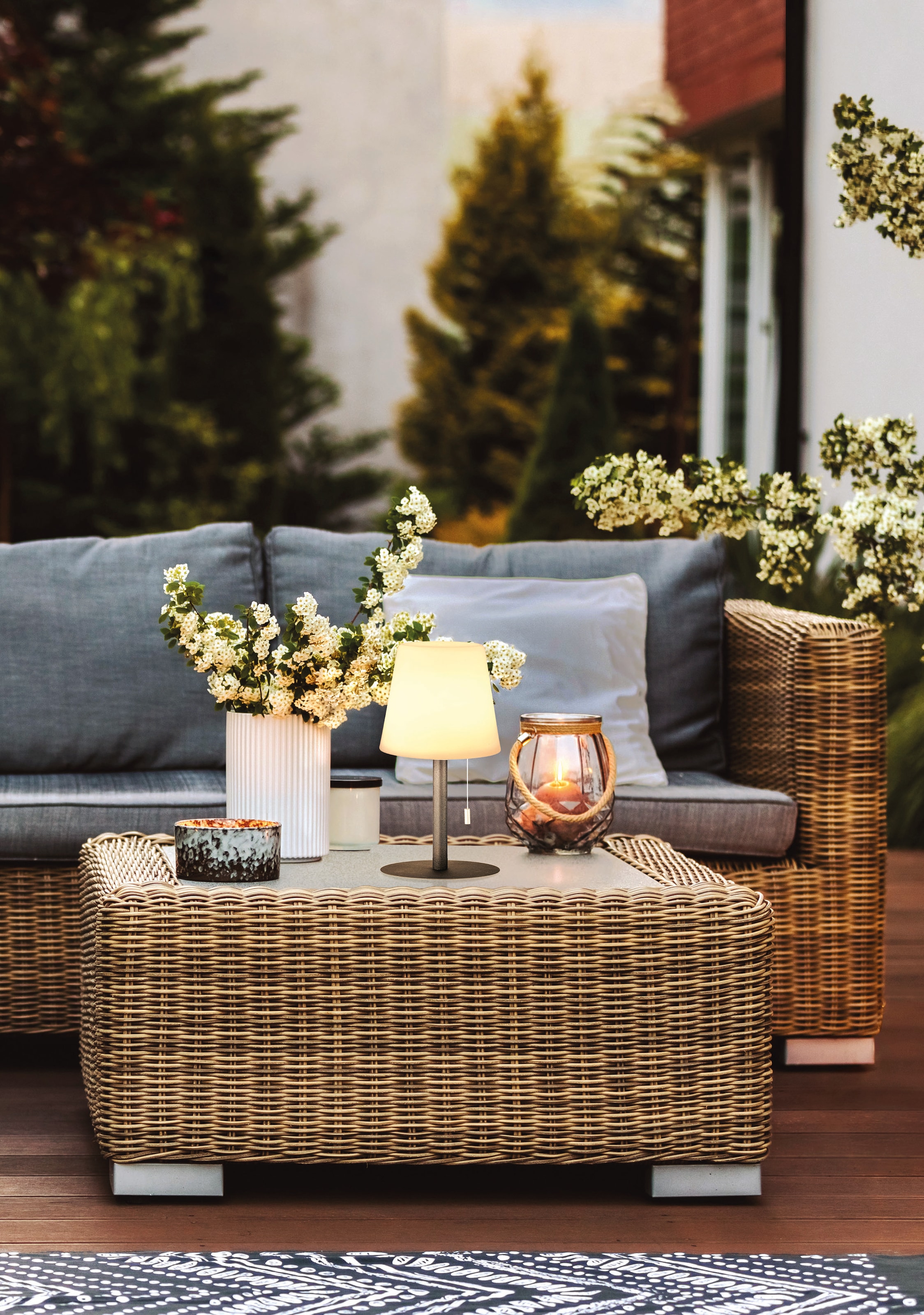easy! BY FHL LED Außen-Tischleuchte »Garden«, 1 flammig, Leuchtmittel LED-Modul | LED fest integriert, kann auch über das mitgelieferte USB Kabel geladen werden
