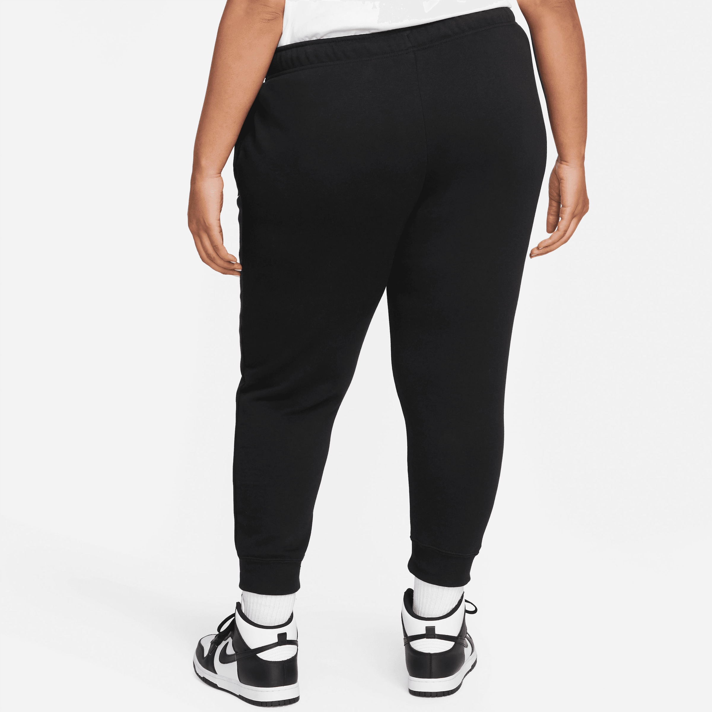 Nike Sportswear Jogginghose »Club Fleece Women's Mid-Rise Joggers (Plus Size)«