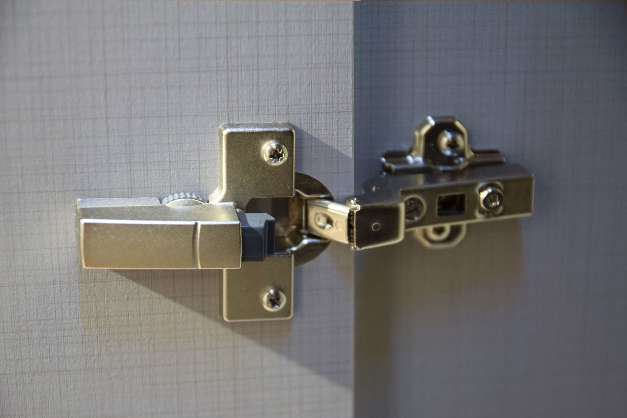 Wimex Kleiderschrank »LUCERA inkl. Spiegel mit integrierter LED Beleuchtung« in den Breiten 200cm (4-türig) und 250cm (5-türig)