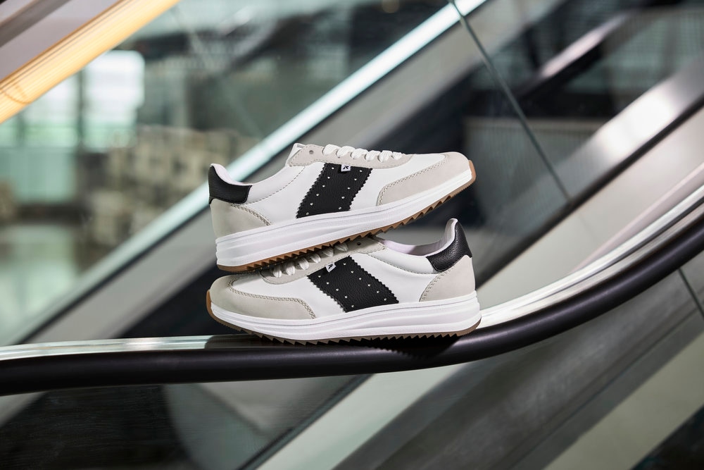 Rieker Sneaker  Schnürschuh, Halbschuh, Freizeitsneaker mit Kontrastbesätze