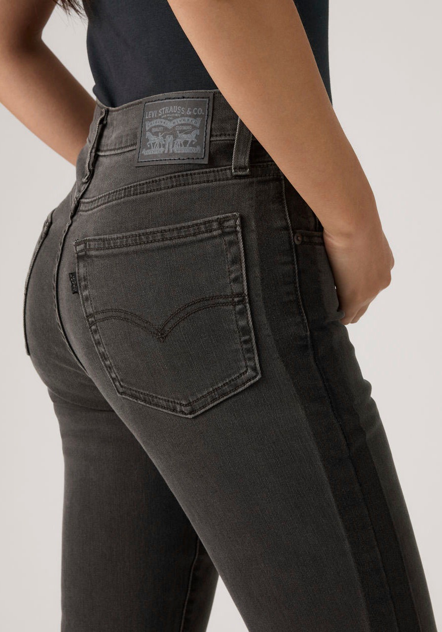 Levi's® Straight-Jeans »724 HIGH RISE STRAIGHT«