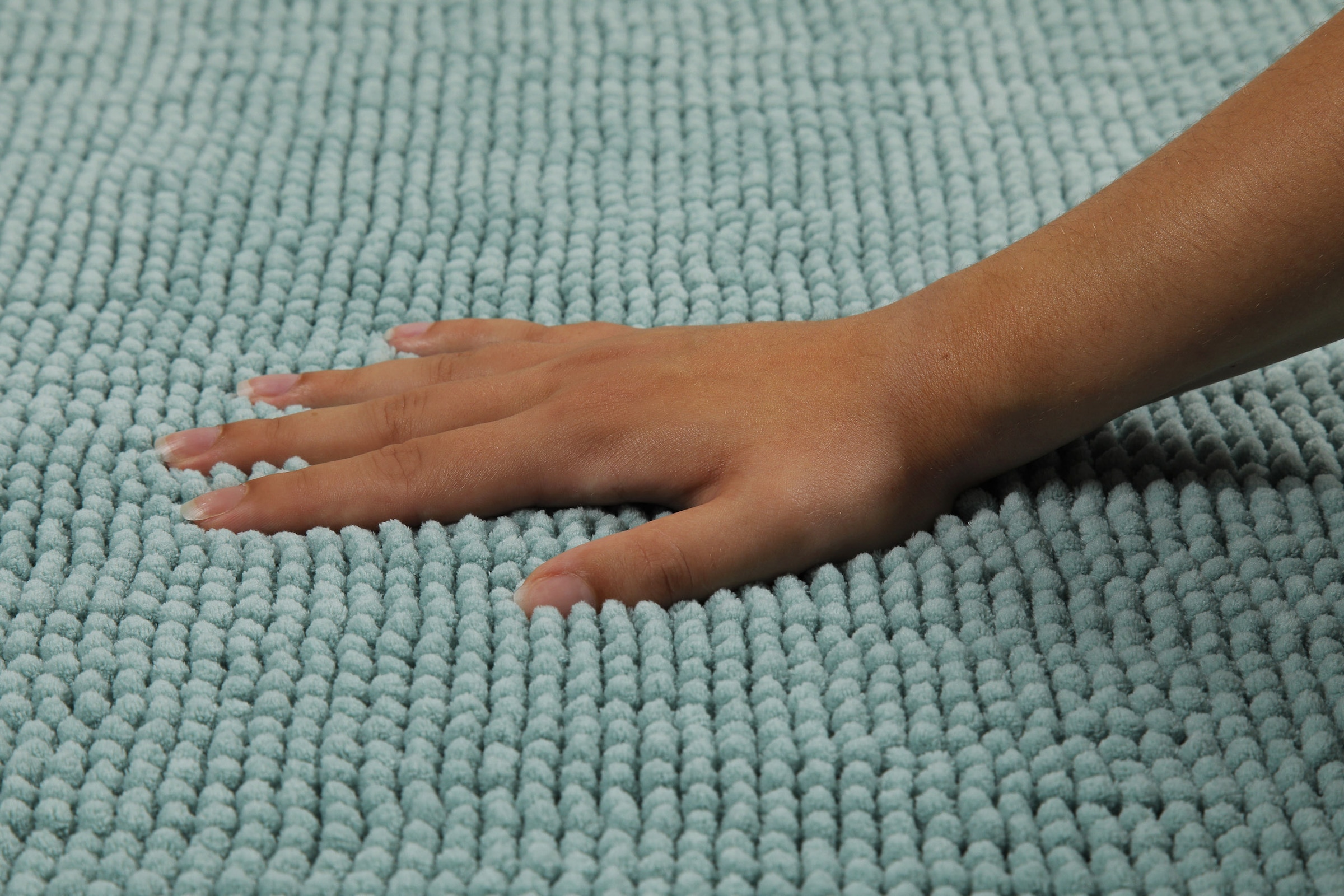 OTTO home Badematte »Kaelan, weicher Chenille«, rutschhemmend beschichtet, fußbodenheizungsgeeignet, Badvorleger, Badteppich weiches Chenille, pastellfarben, Badezimmer