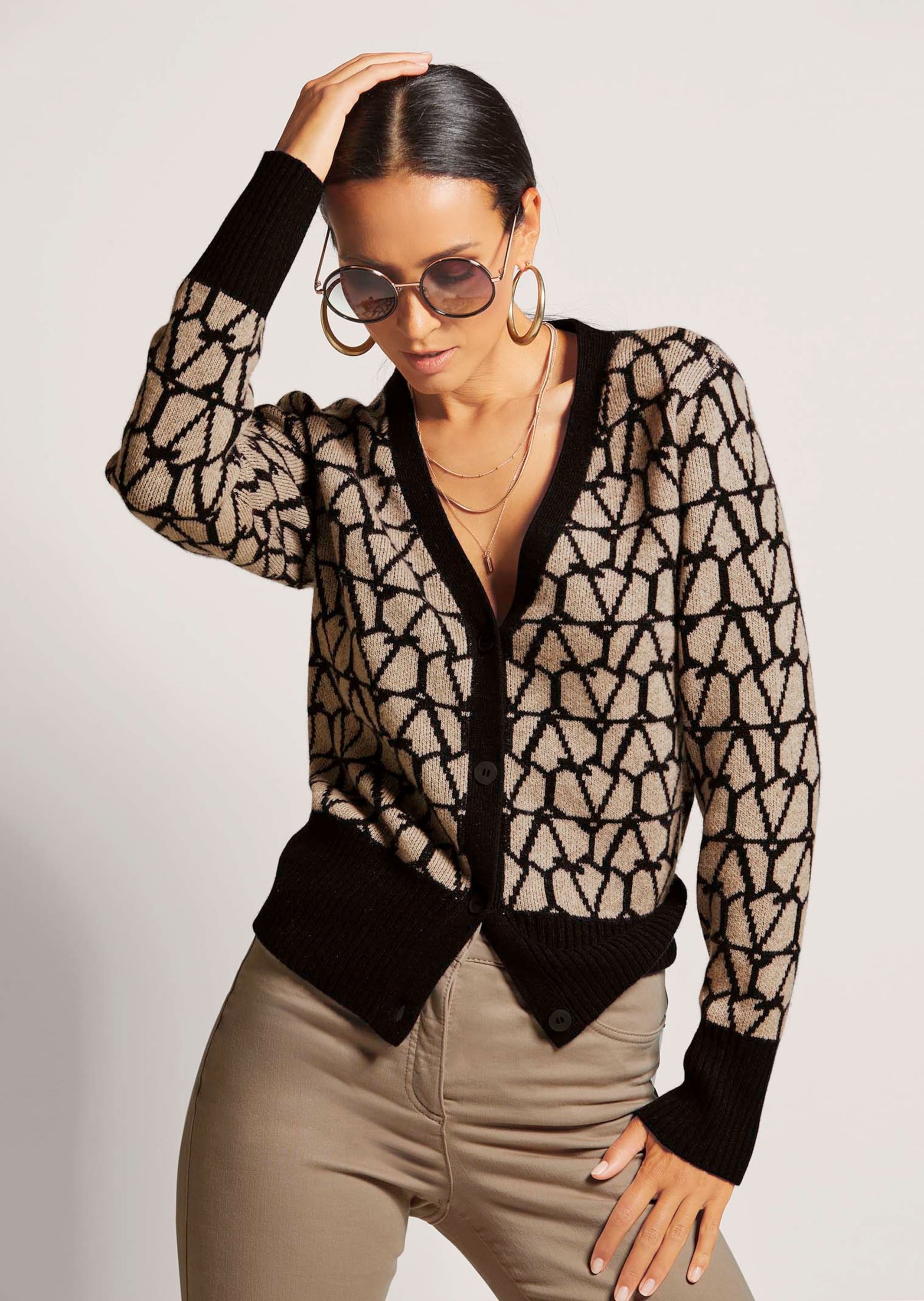 MADELEINE Strickjacke »Strickjacke Langarm Jacquard-Cardigan mit Kaschmir« aufwendiges Jacquardmuster