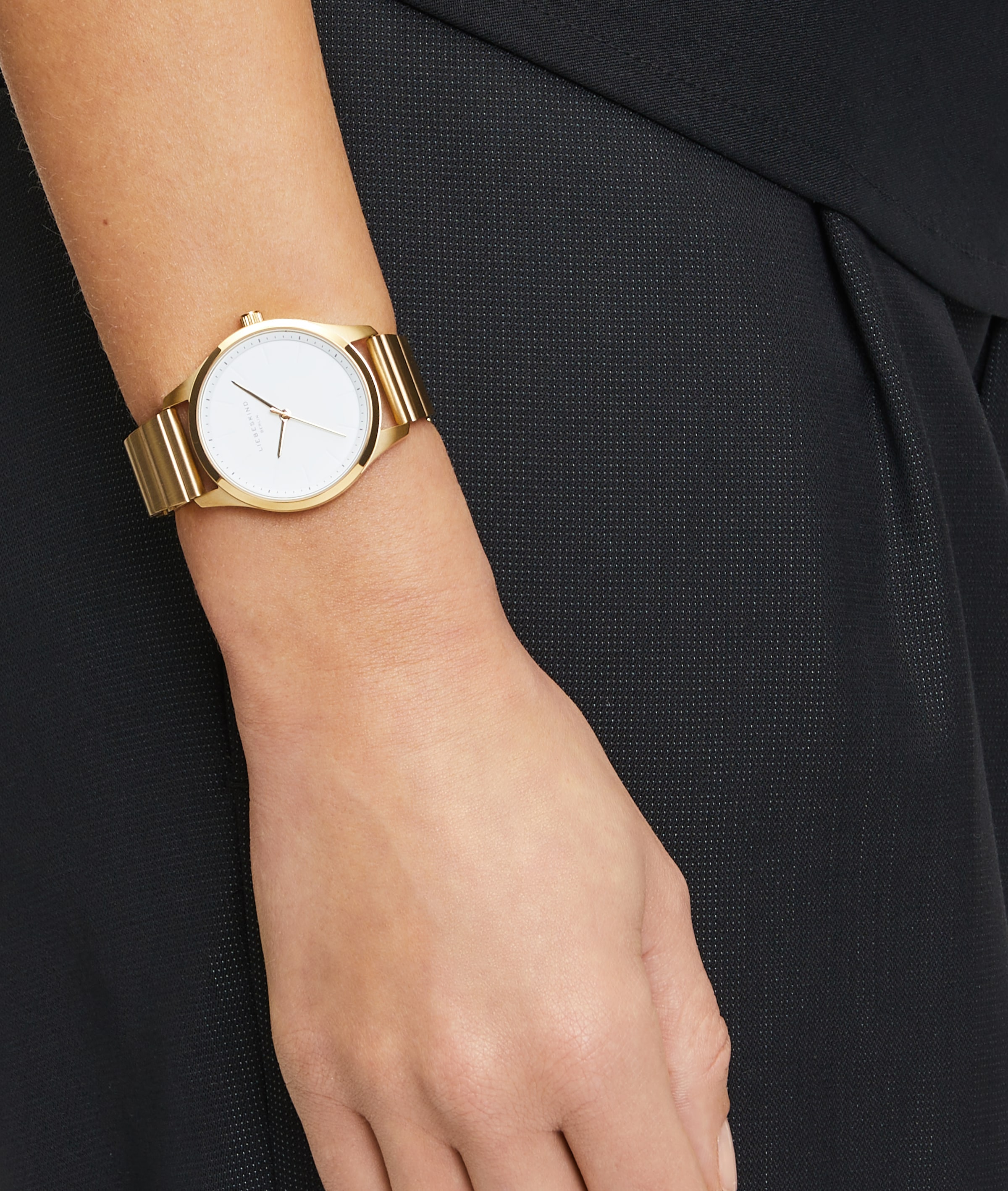 Liebeskind Berlin Quarzuhr »Basic Staples« Armbanduhr, Damenuhr, Edelstahlarmband, analog