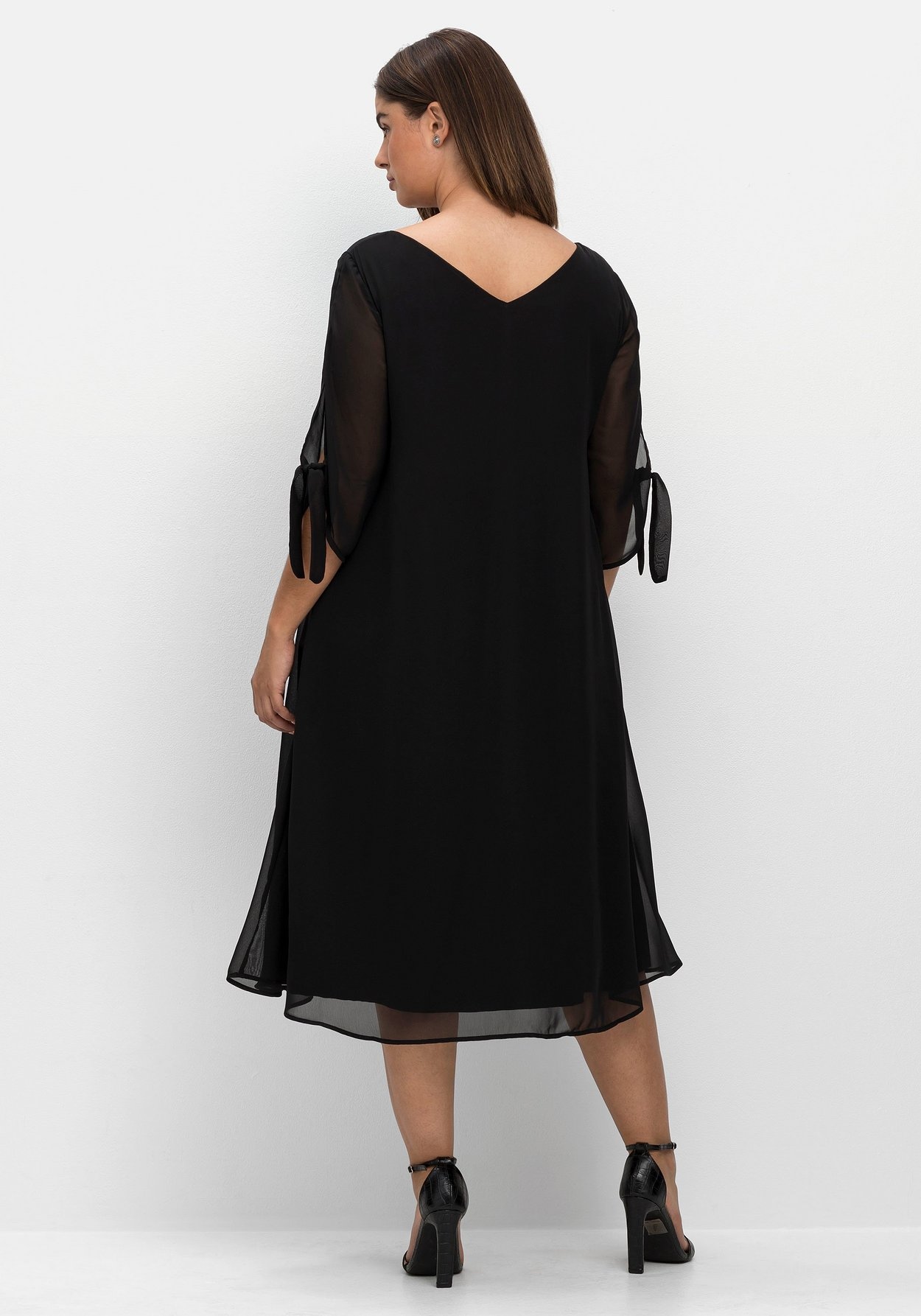 Sheego Midikleid »Chiffonkleid im Lagenlook und A-Linie«