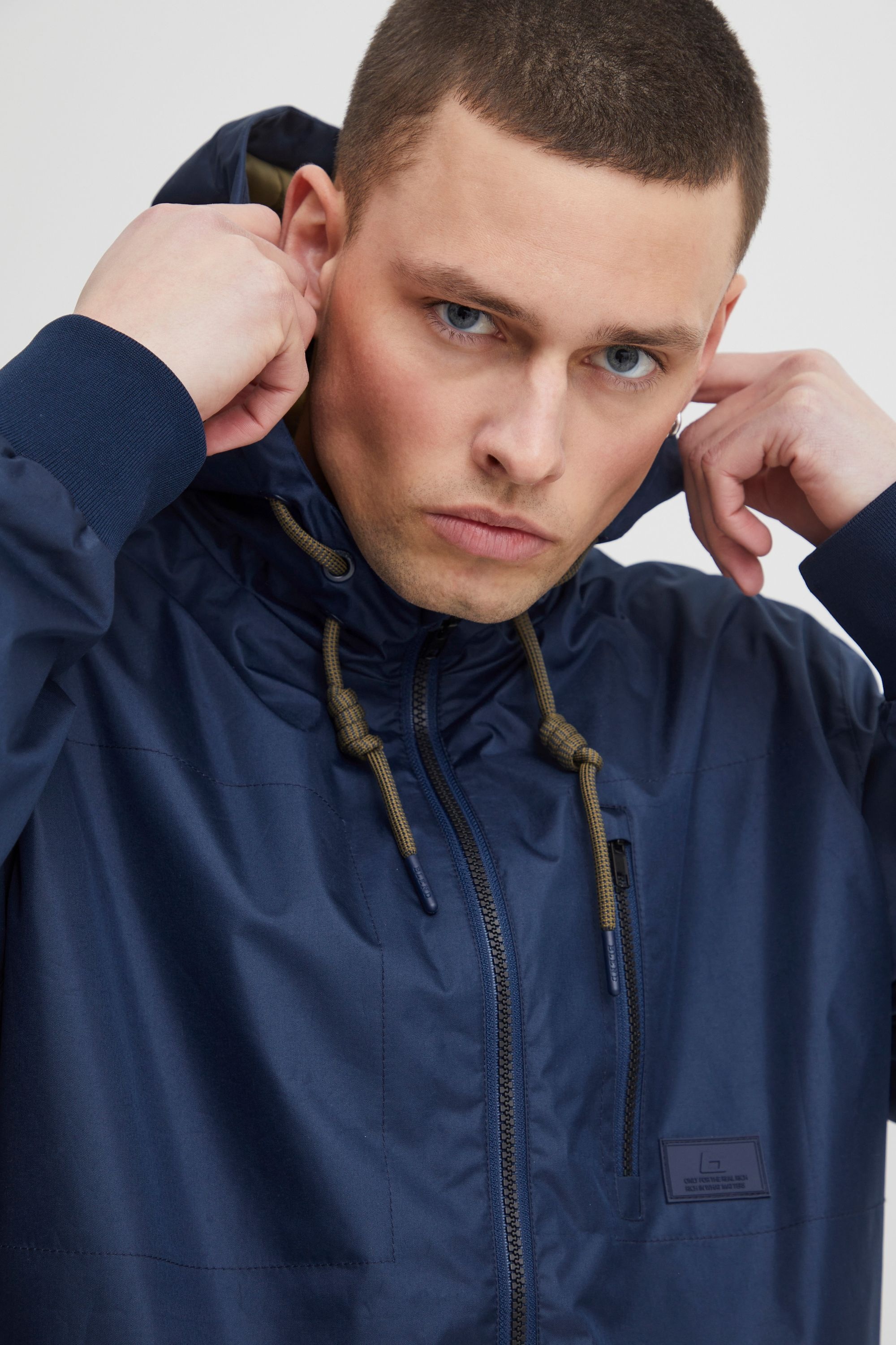 Blend Windbreaker »Windbreaker BHOuterwear«, mit Kapuze