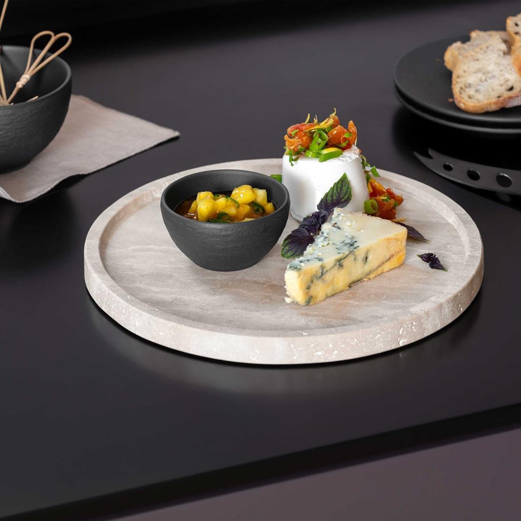Villeroy & Boch Servierplatte »Servierteller Manufacture Travertine ø 24,5 cm beige« Handarbeit
