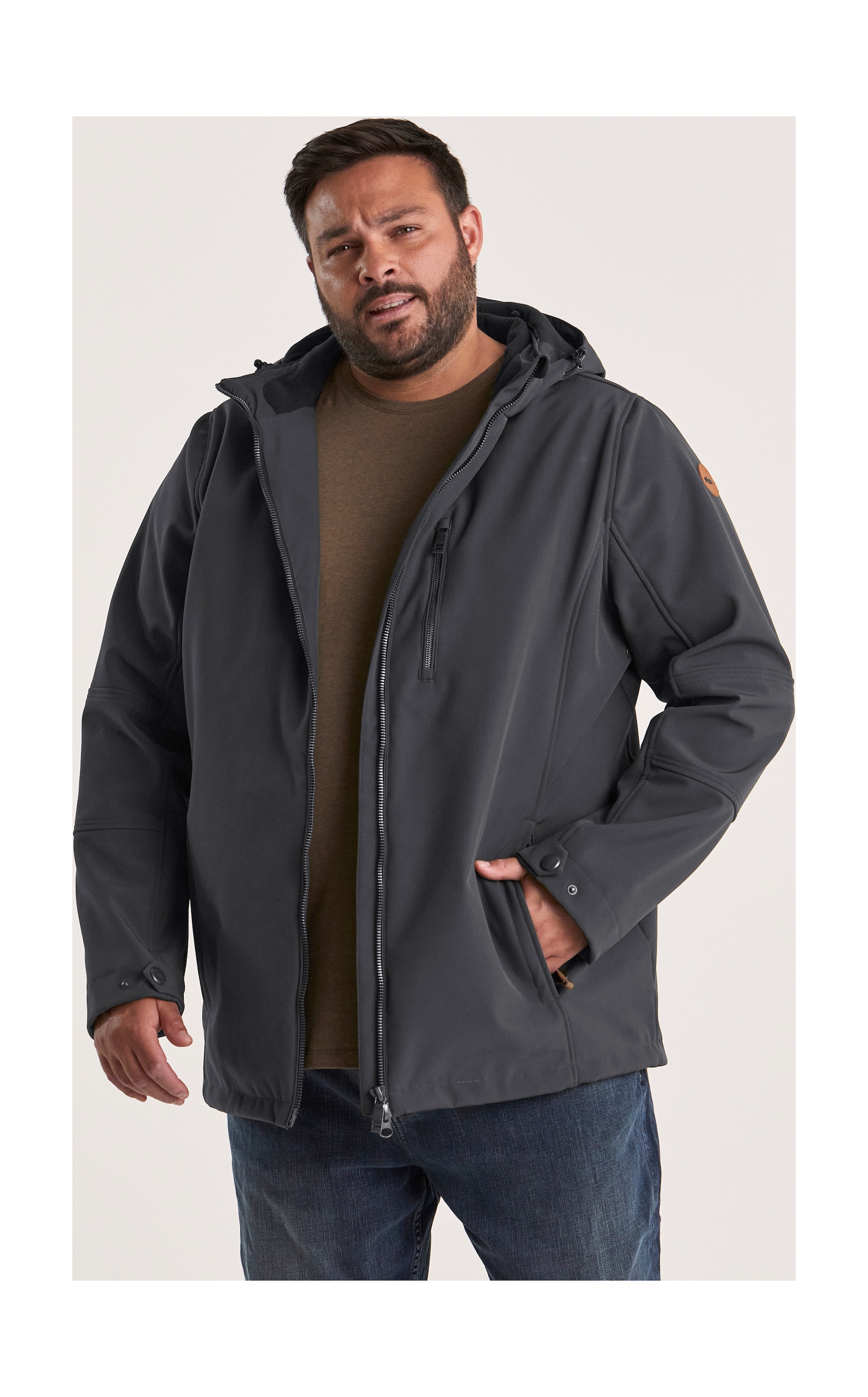 STOY Softshelljacke »STW 17 MN SFTSHLL JCKT«, Wasserabweisende, atmungsaktive Softshelljacke mit abnehmbarer Kapuze