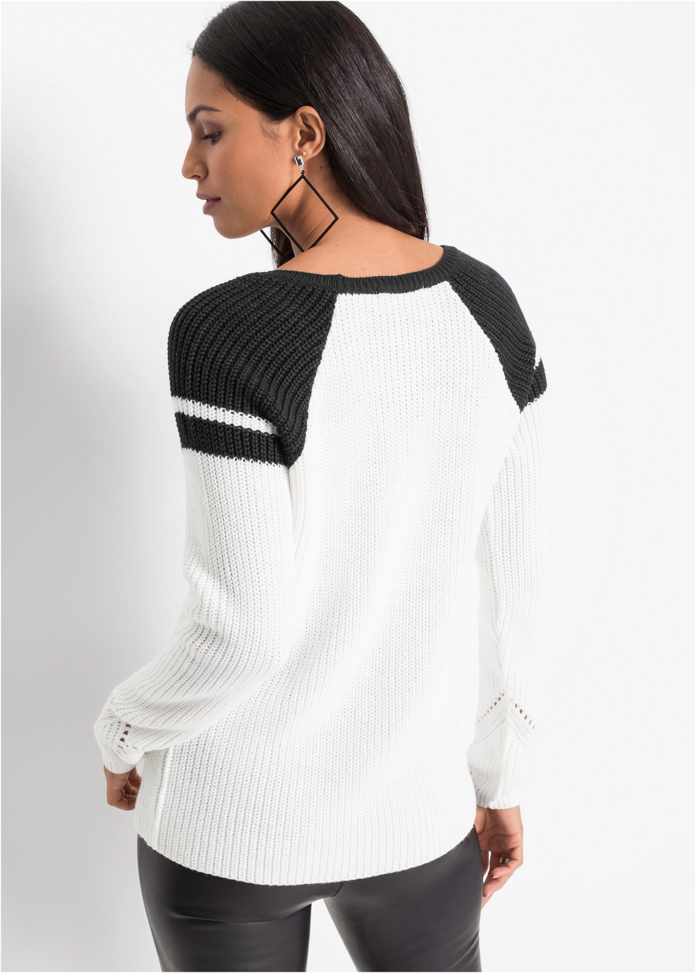bonprix Strickpullover mit Knopfverzierung, lockere Passform, Raglanärmel, 2-farbig