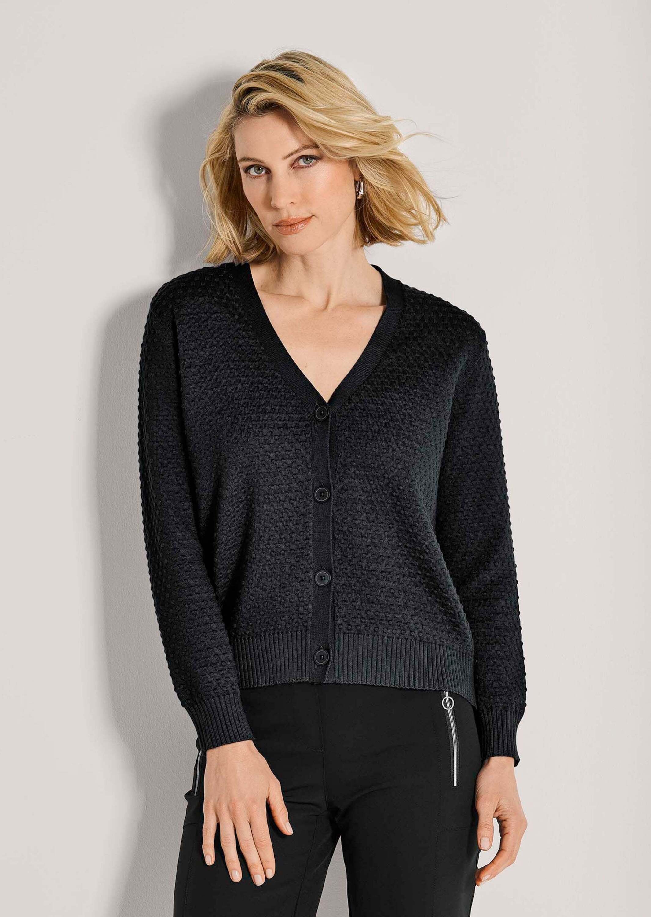 MADELEINE Strickjacke »Strickjacke Eleganter Cardigan mit V-Ausschnitt« Strukturstrick