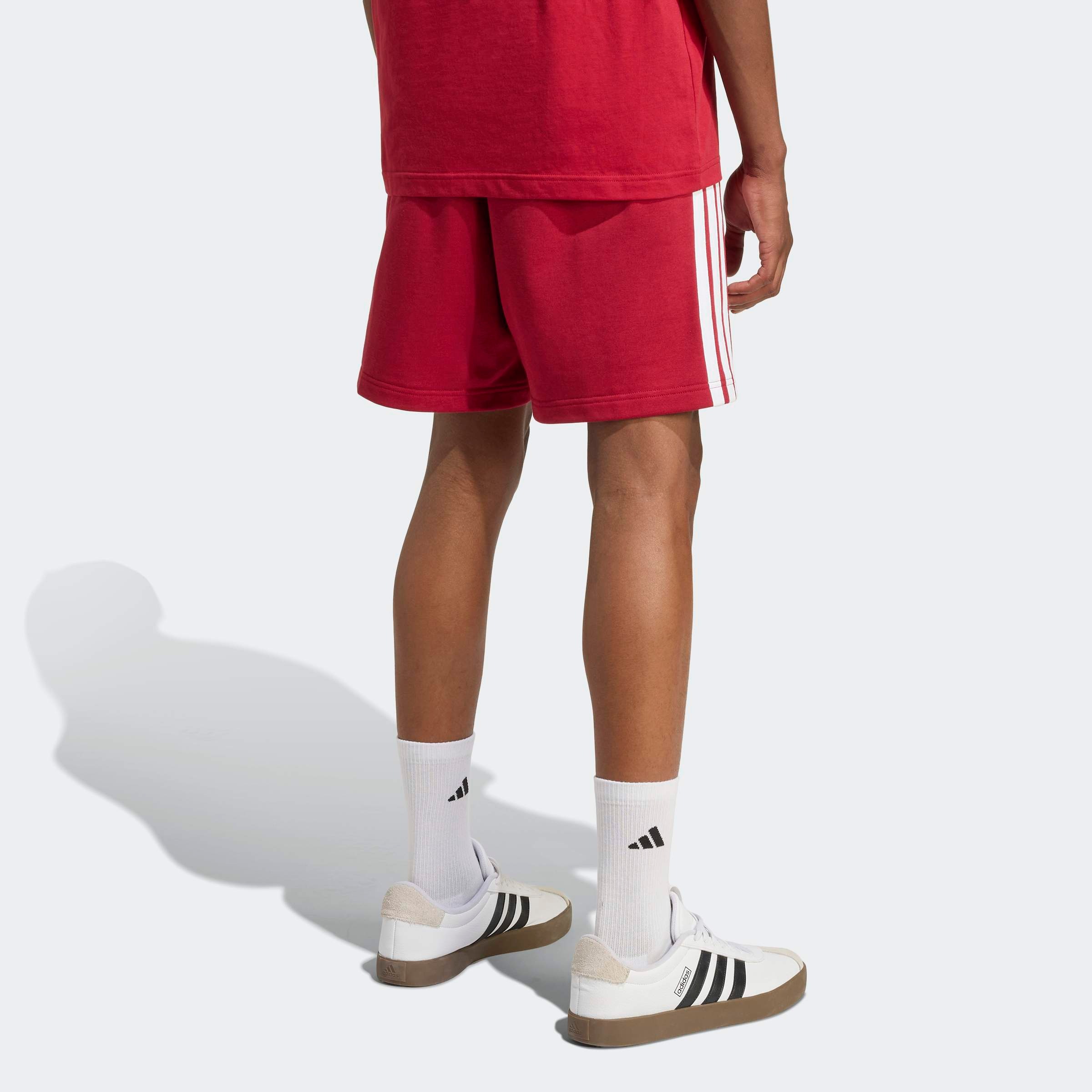 adidas Sportswear Shorts »ESSENTIALS 3-STREIFEN FRENCH TERRY«  für Laufaktivitäten und sportliche Anlässe, mit Kordelverschluss