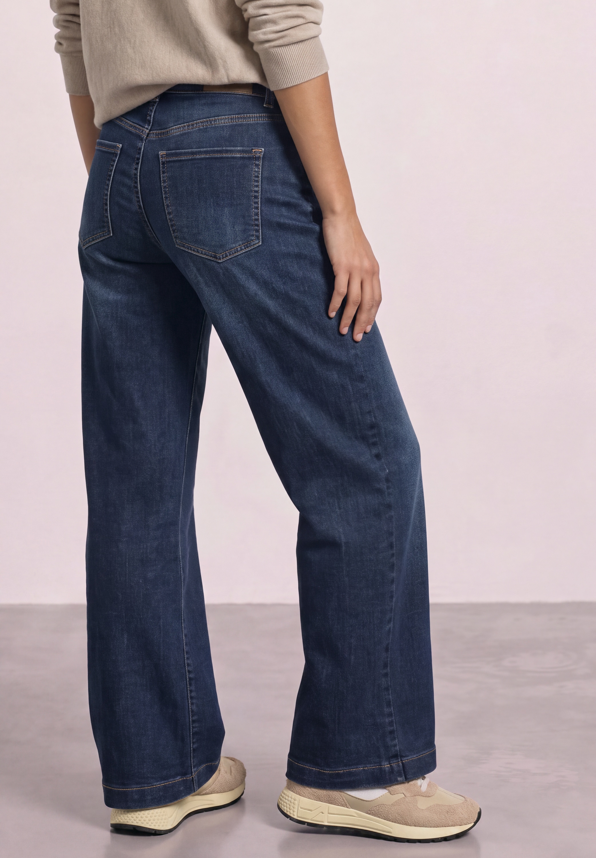 STREET ONE Loose-fit-Jeans »Style Emee«