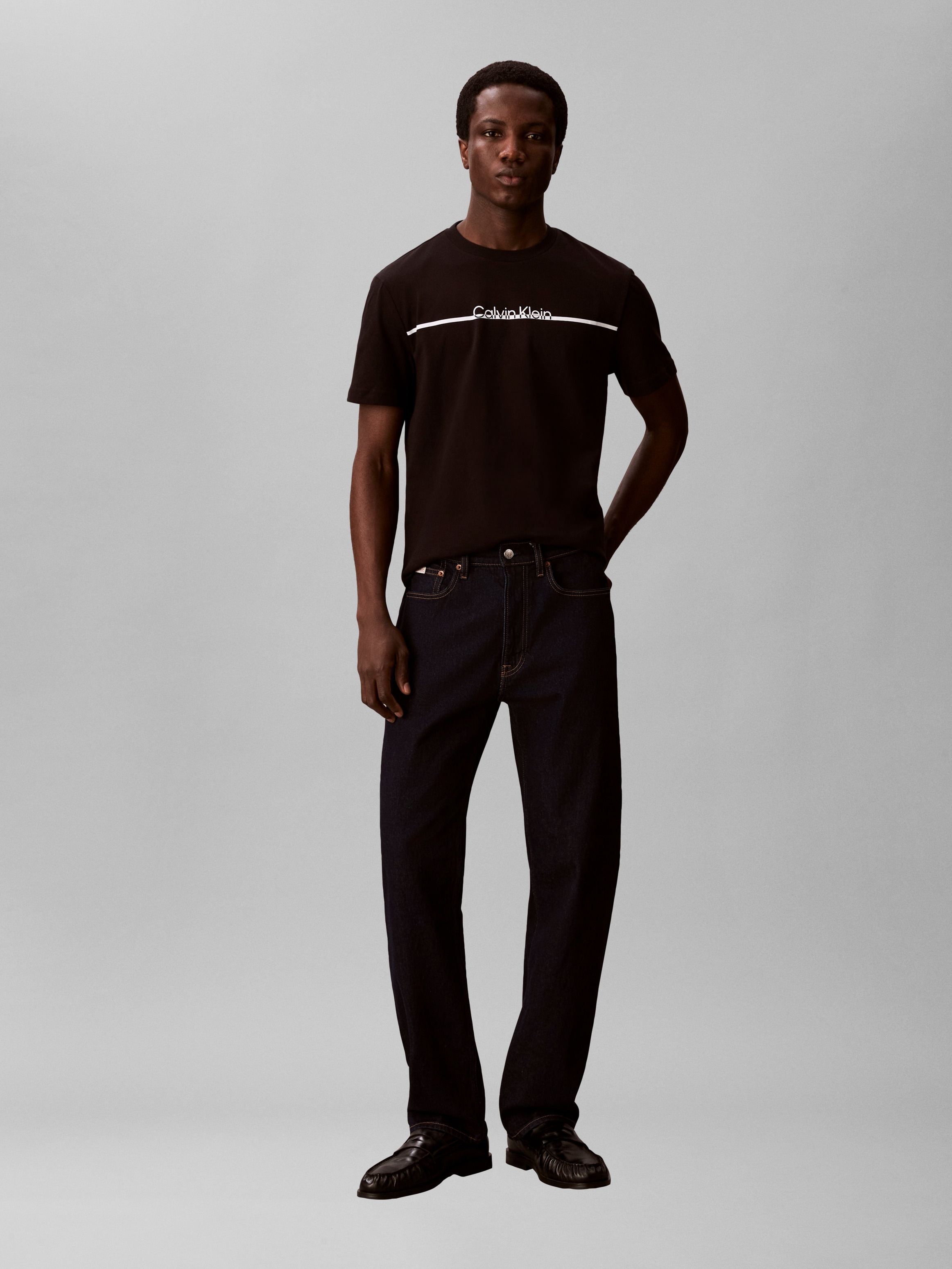 Calvin Klein T-Shirt Rundhalsausschnitt, Regular Fit, Logoschriftzug