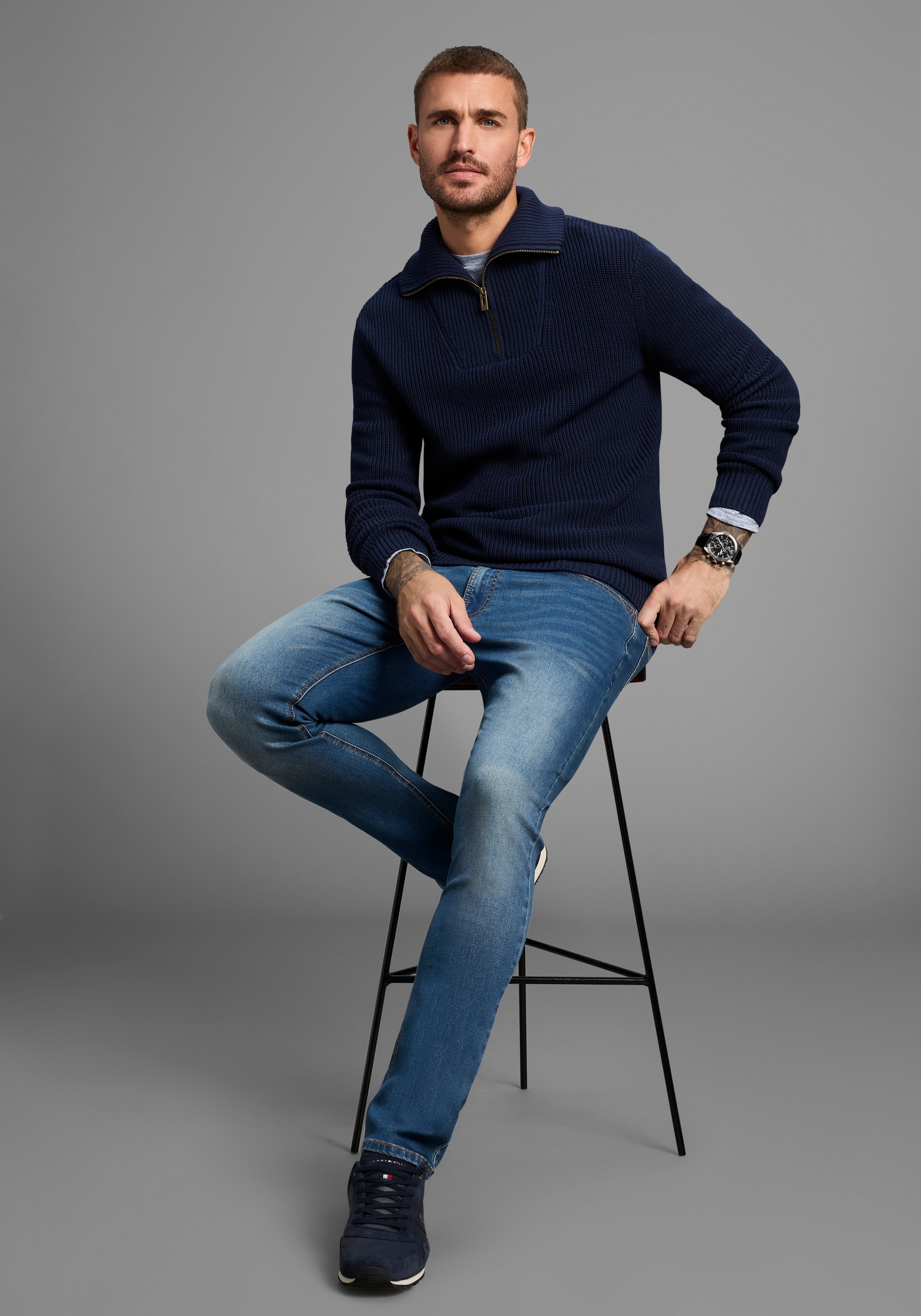 Bruno Banani Troyer, modischer weiter Kragen