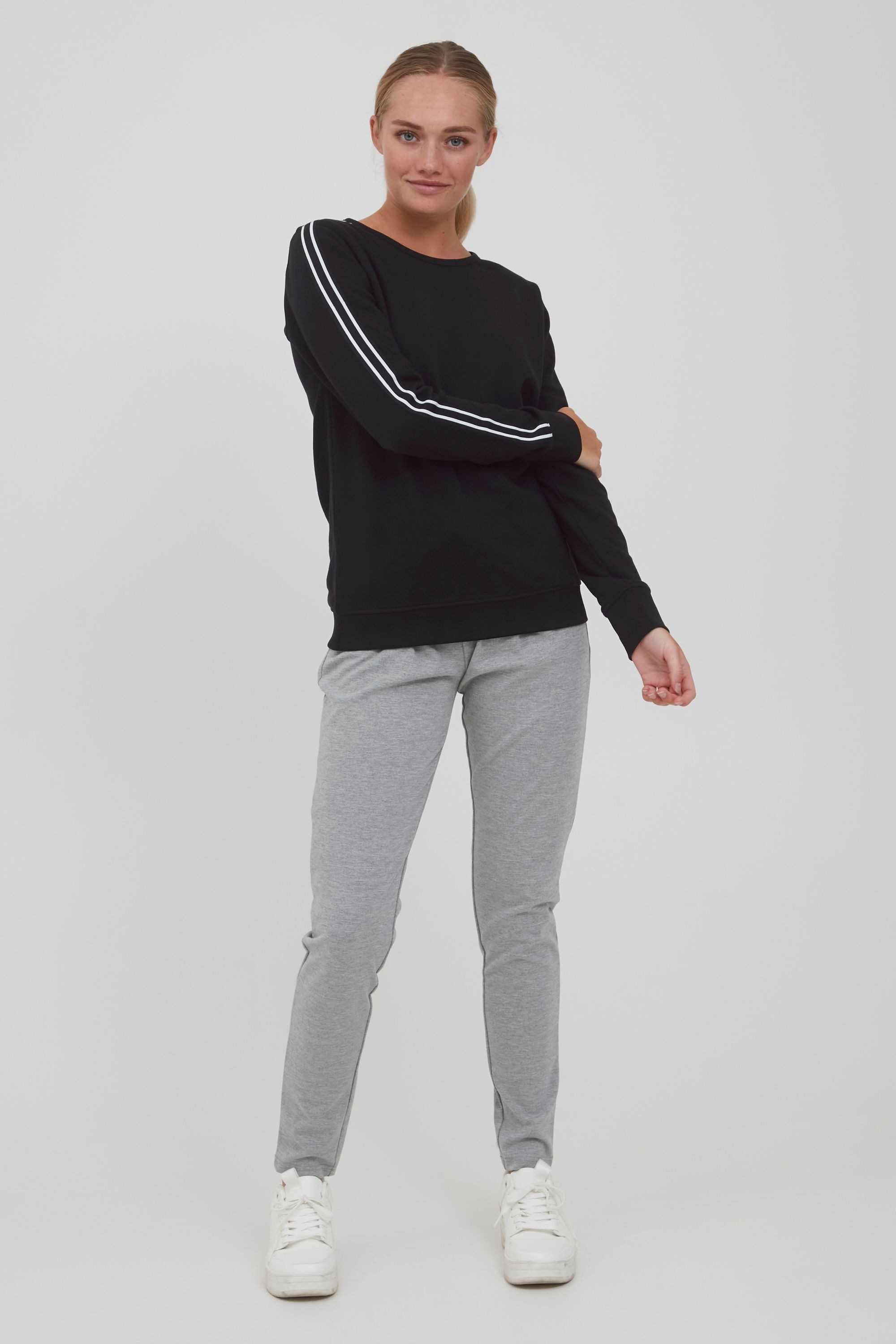 OXMO Sweatshirt »Sweatshirt OXGabita«