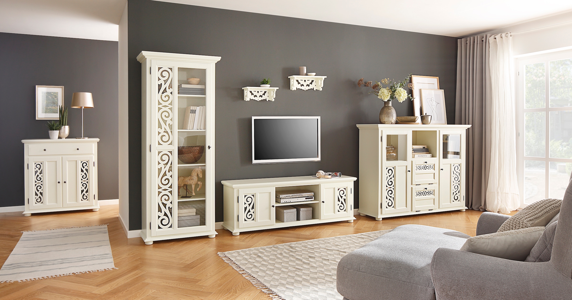 Home affaire Sideboard »Arabeske«, Kommode mit dekorativen Fräsungen, Breite 171cm