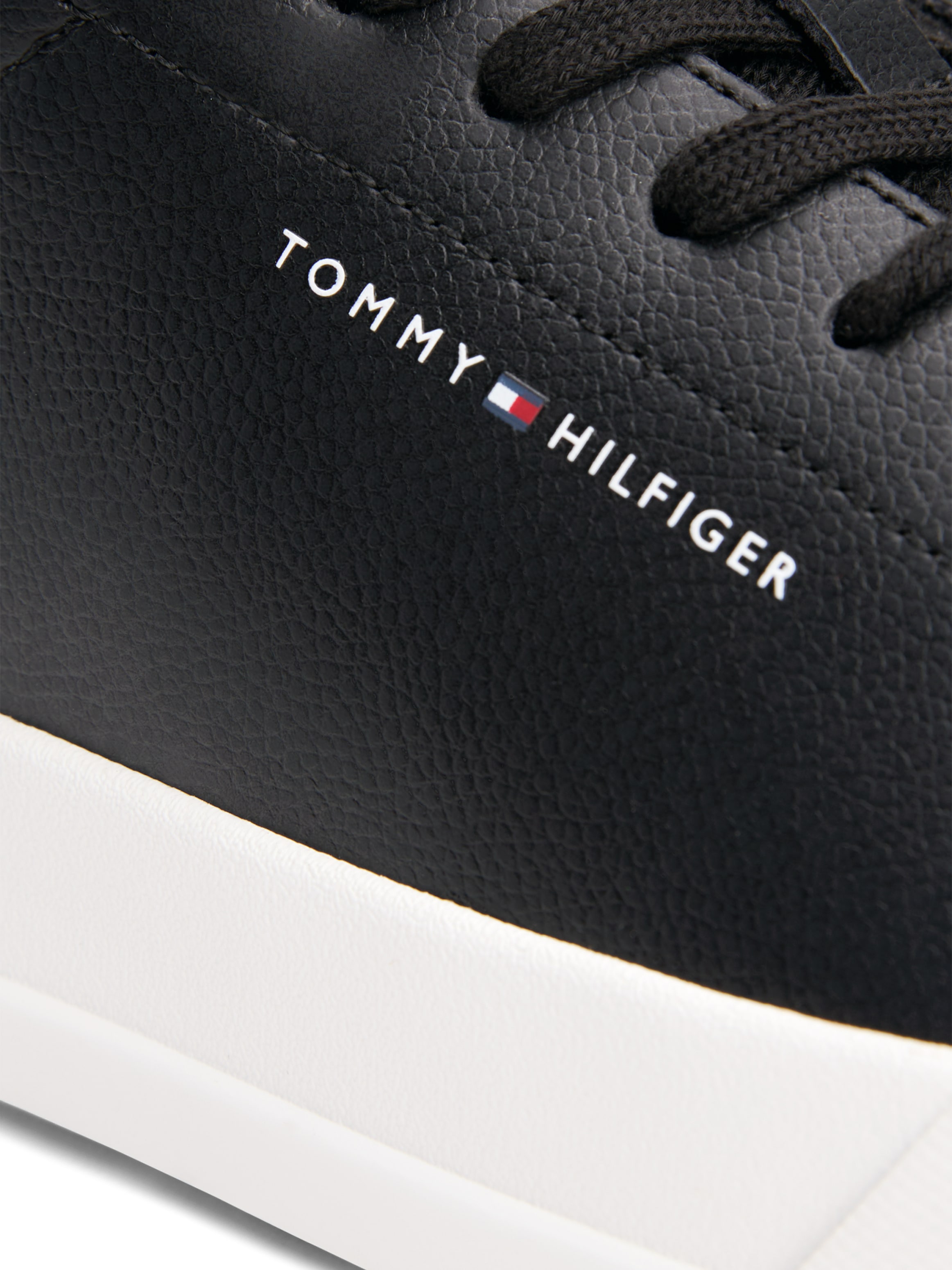 Tommy Hilfiger Sneaker »TH COURT LTH DETAIL ESS«, Freizeitschuh, Halbschuh, Schnürschuh mit seitlichem Logoschriftzug