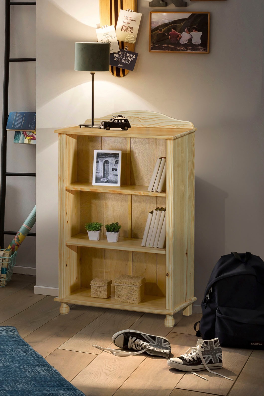 Home affaire Bücherregal, (1 St.), gefertigt aus massivem Kiefernholz