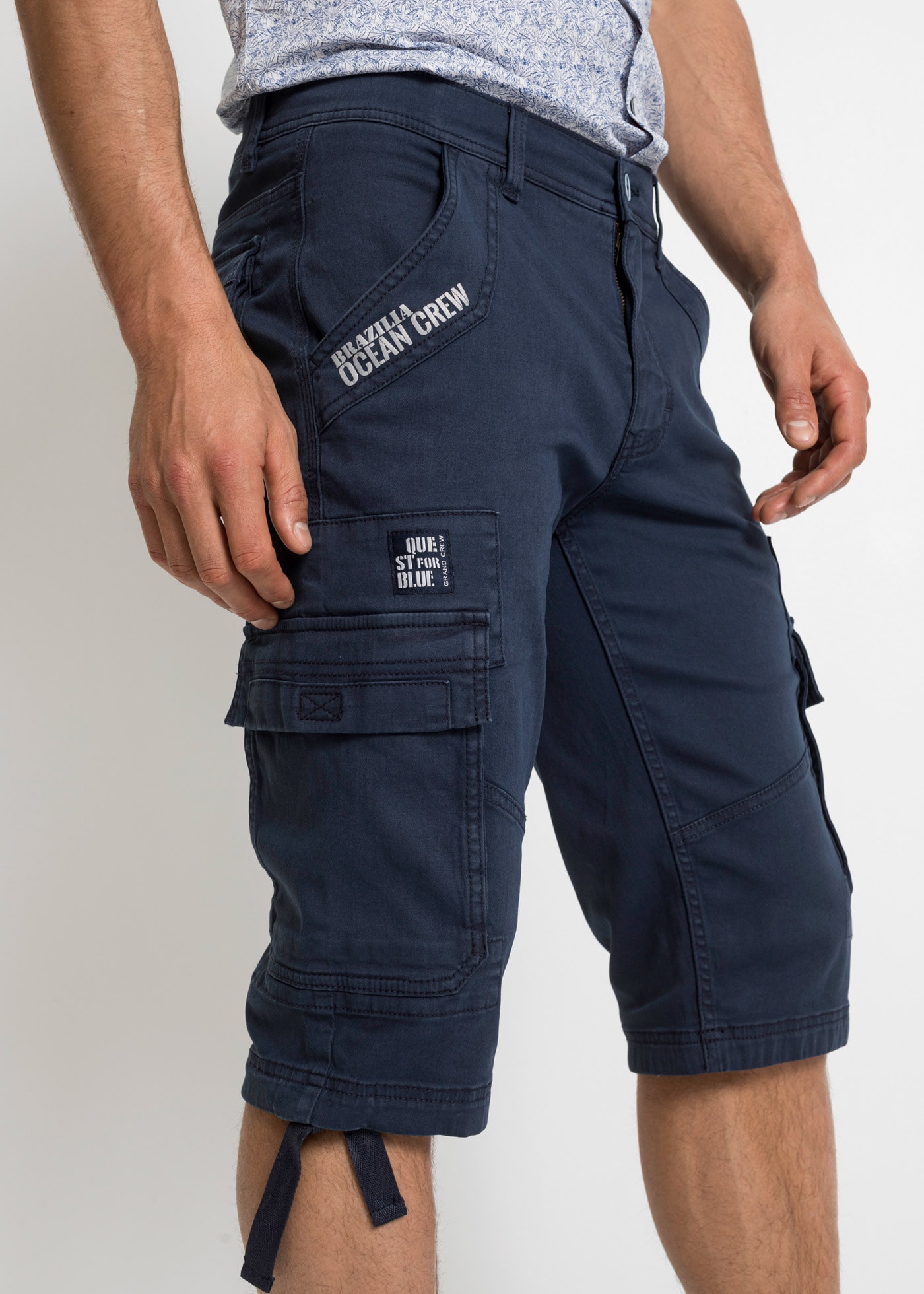 bonprix Longbermudas  aus leichter Baumwollqualität, mit Elasthan-Anteil, regular fit