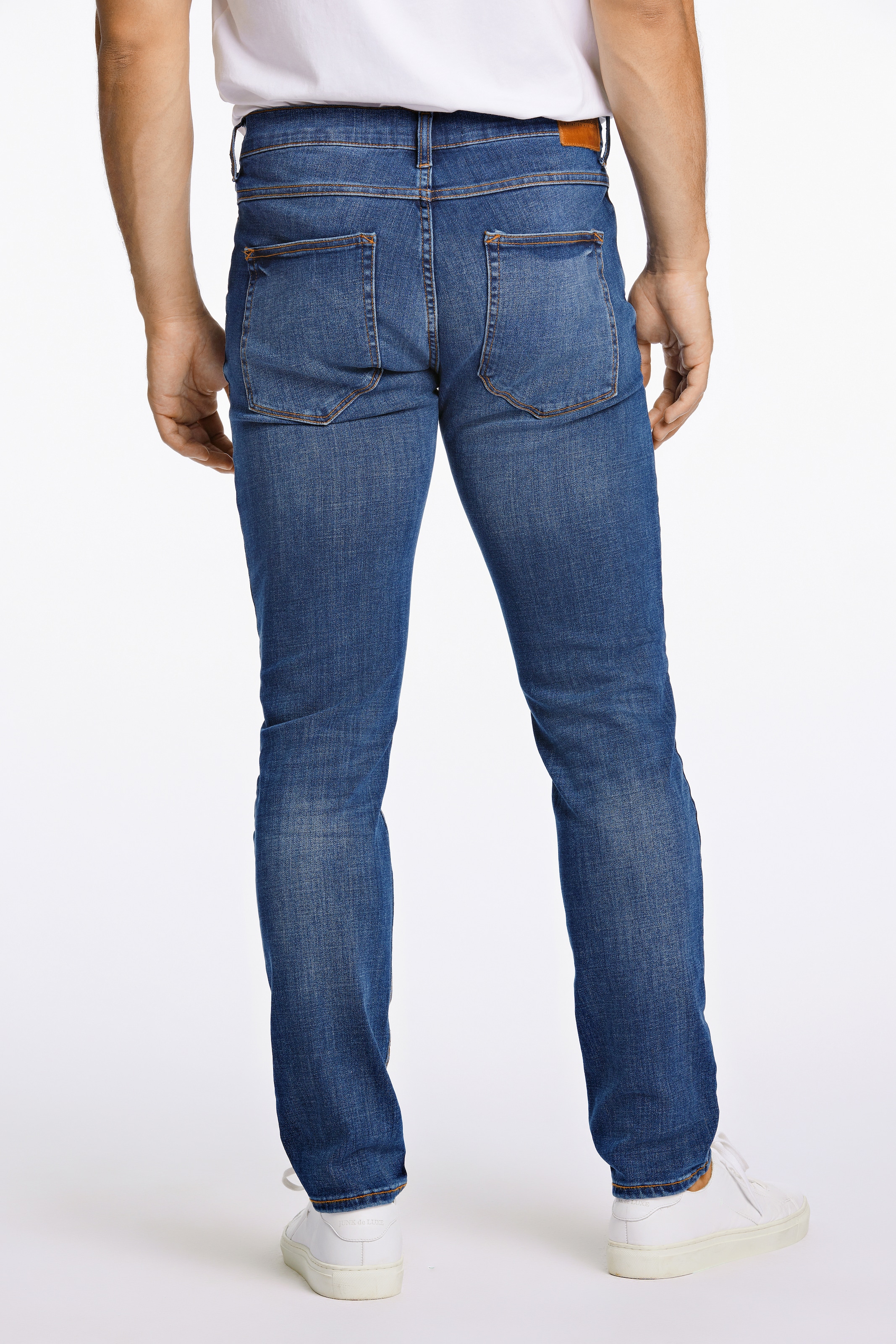 LINDBERGH 5-Pocket-Jeans, mit dunkler Waschung und Stretch