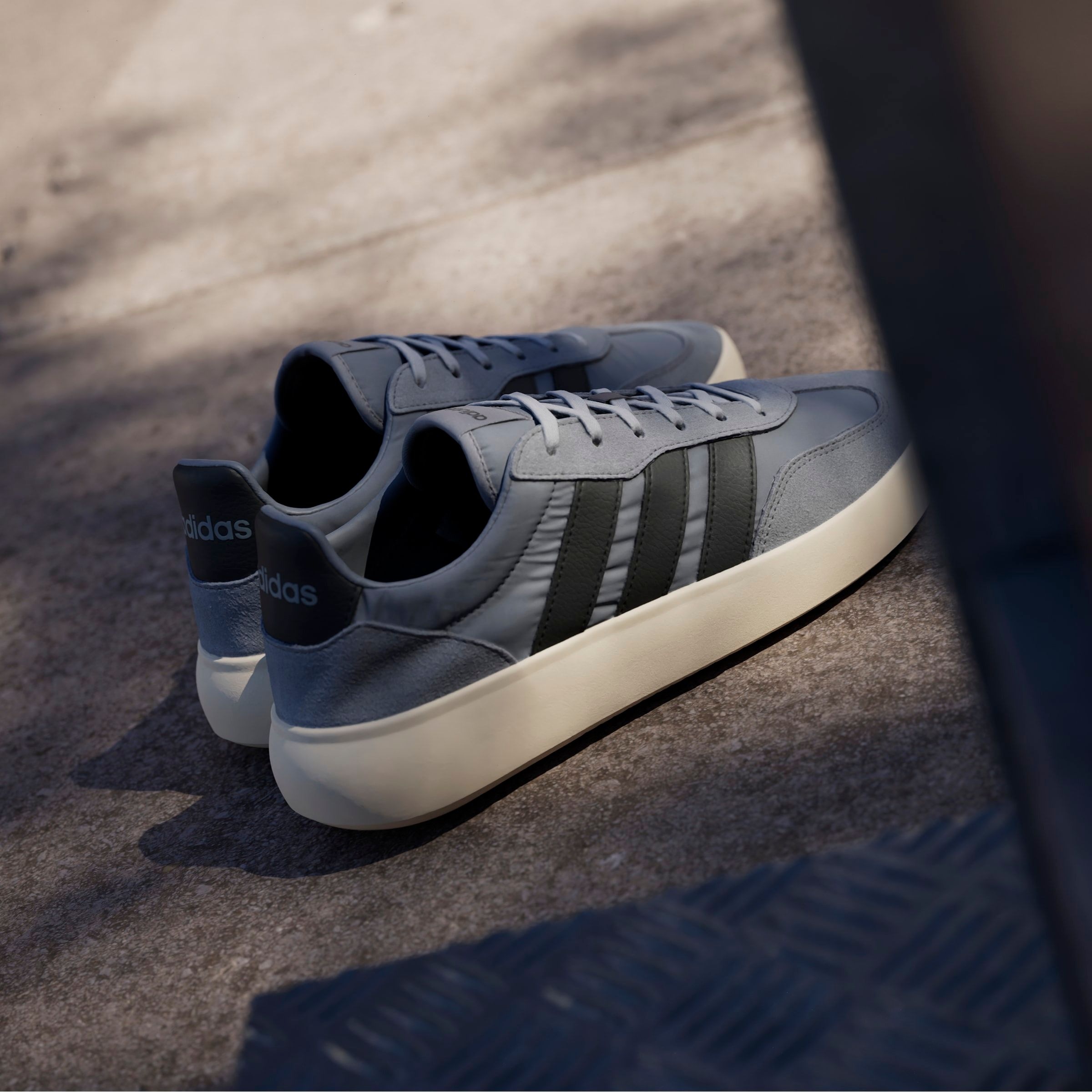 adidas Sportswear Sneaker »BARREDA DECODE«, Design auf den Spuren des adidas Handball Spezial