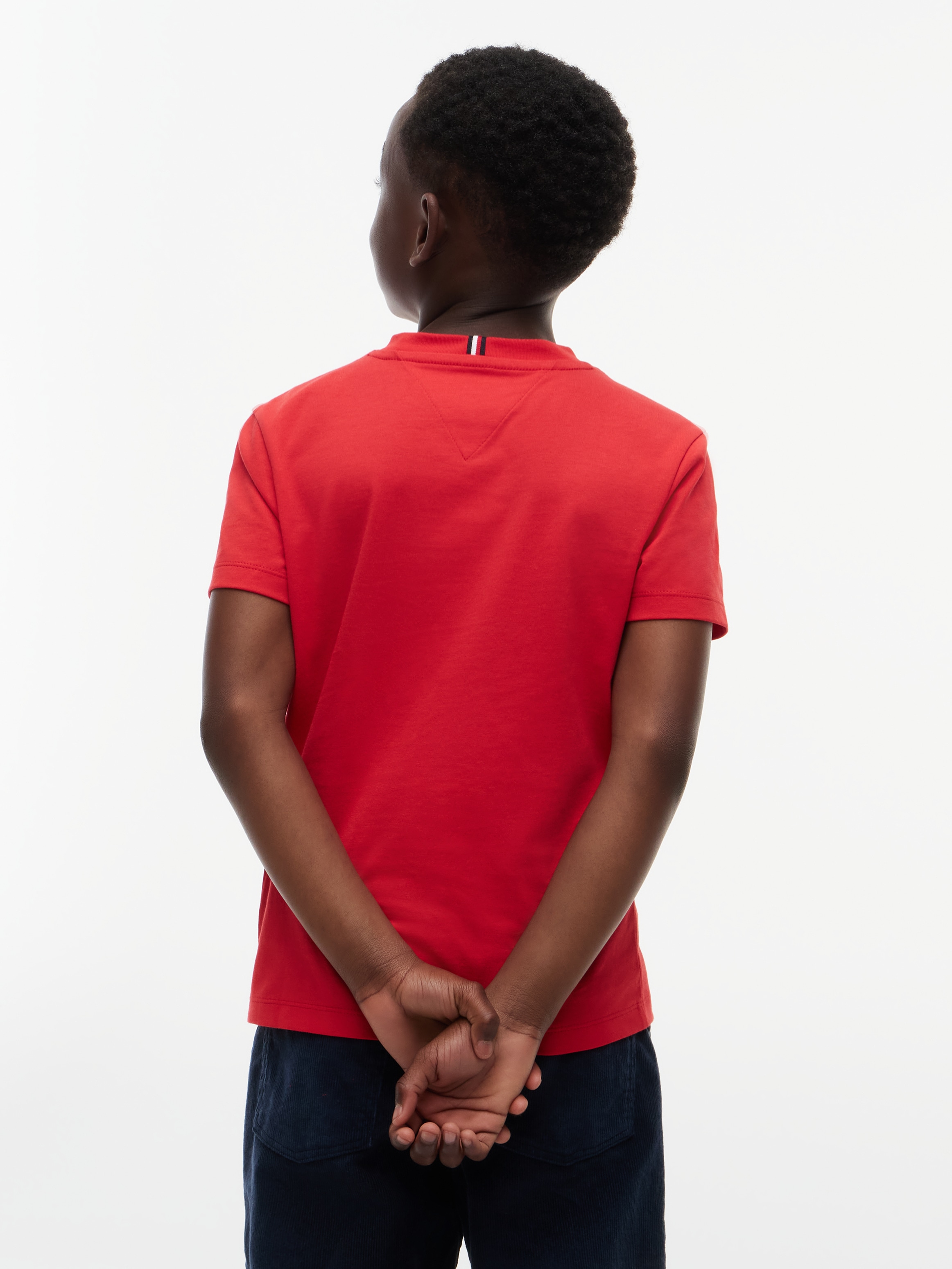 Tommy Hilfiger T-Shirt »HILFIGER FLAG GRAPHIC TEE« Rundhalsausschnitt, Regular Fit, Kinder bis 16 Jahre
