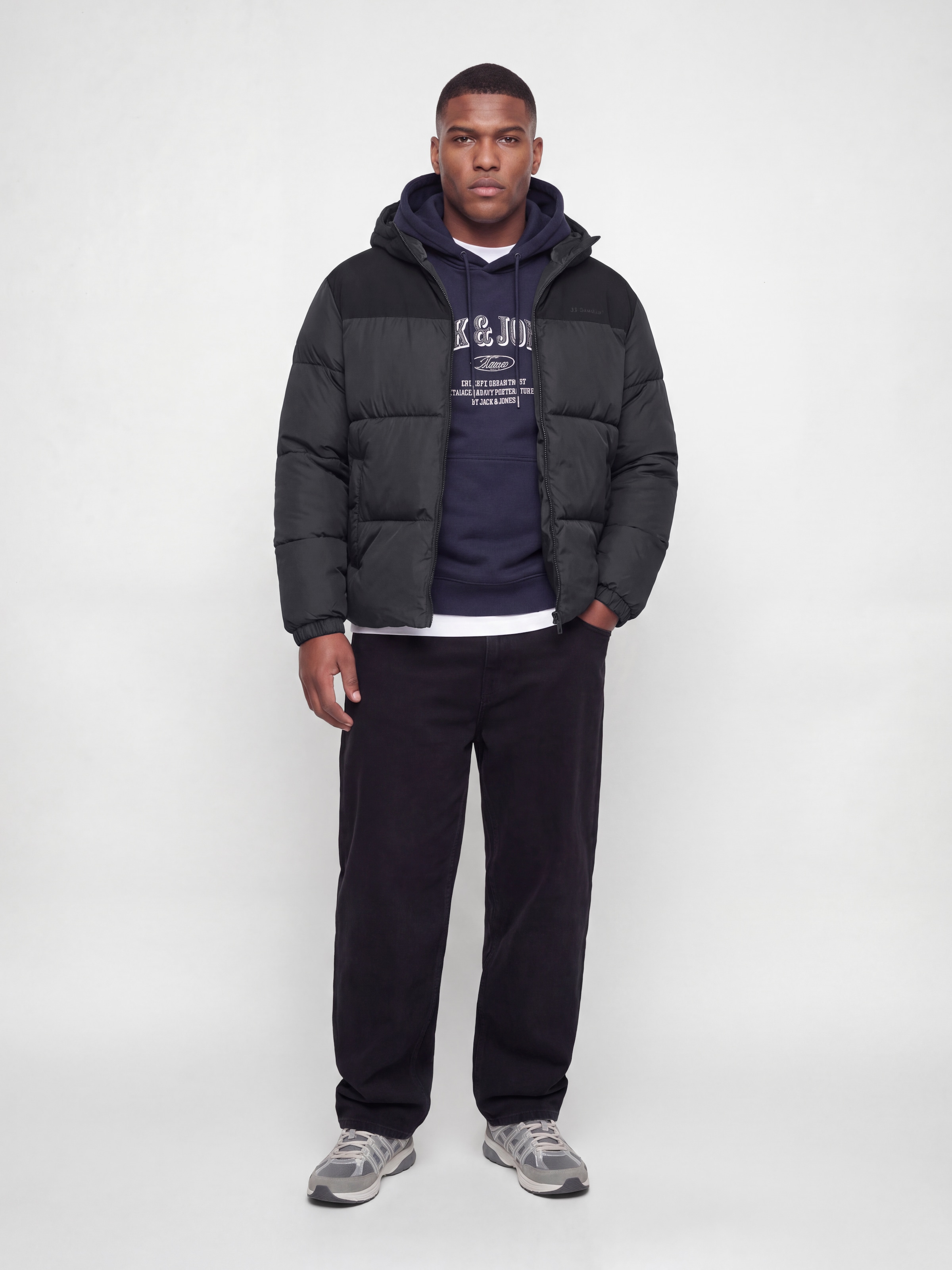 Jack & Jones PlusSize Steppjacke »JJRAZE PUFFER HOOD PLS« mit Kapuze Kunstfaser, regular fit