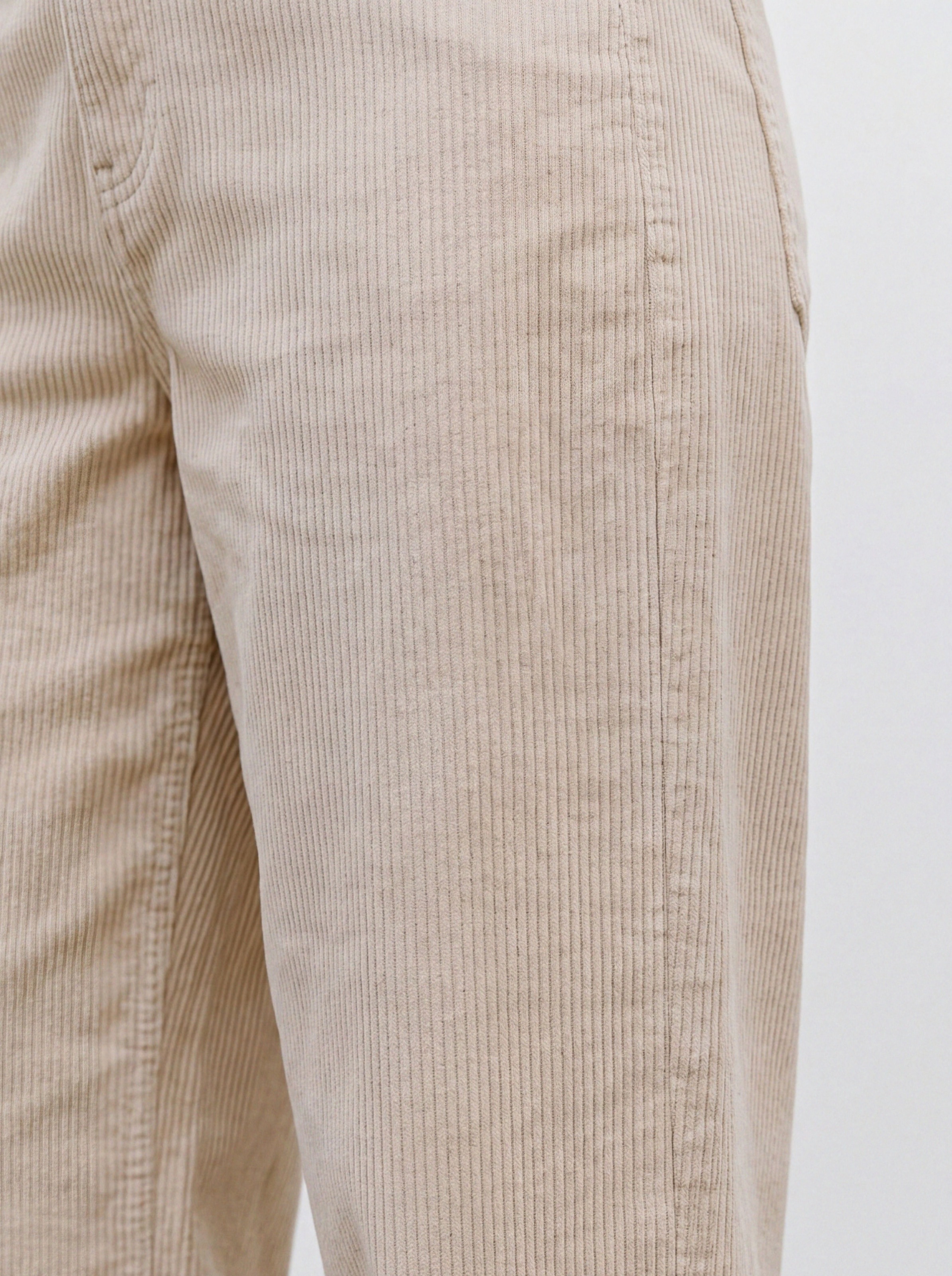 Vero Moda Cordhose »VMBILLIE HR BARREL ANK CORD PANTS NOOS«  Baumwollmischung, Cord, Barrel Fit, high waist