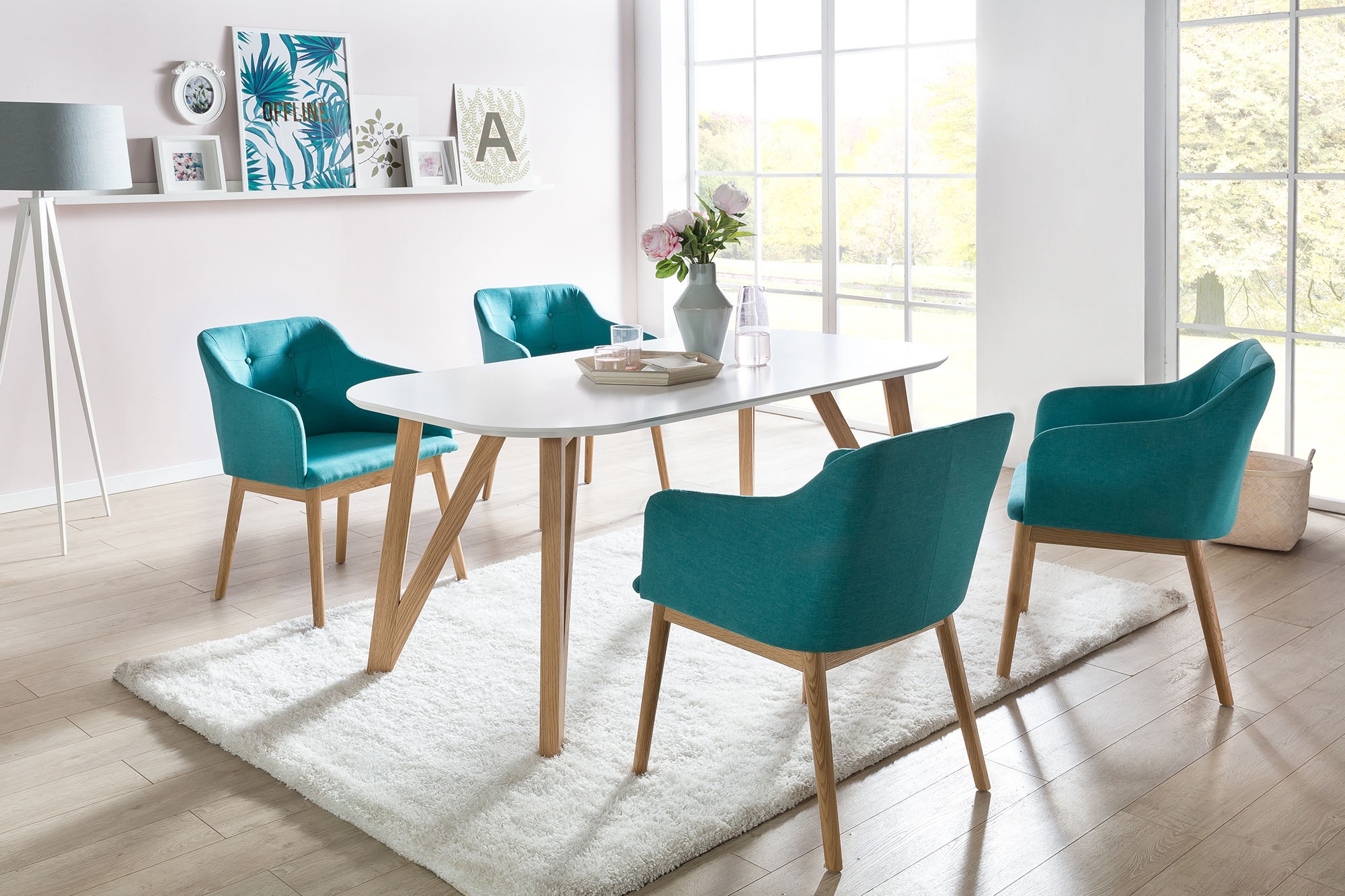 SalesFever Esstisch »Solna - Stilvoller Tisch für Ihr Zuhause« Massive Eichen-Haarnadelbeine: Natürliches Design-Statement