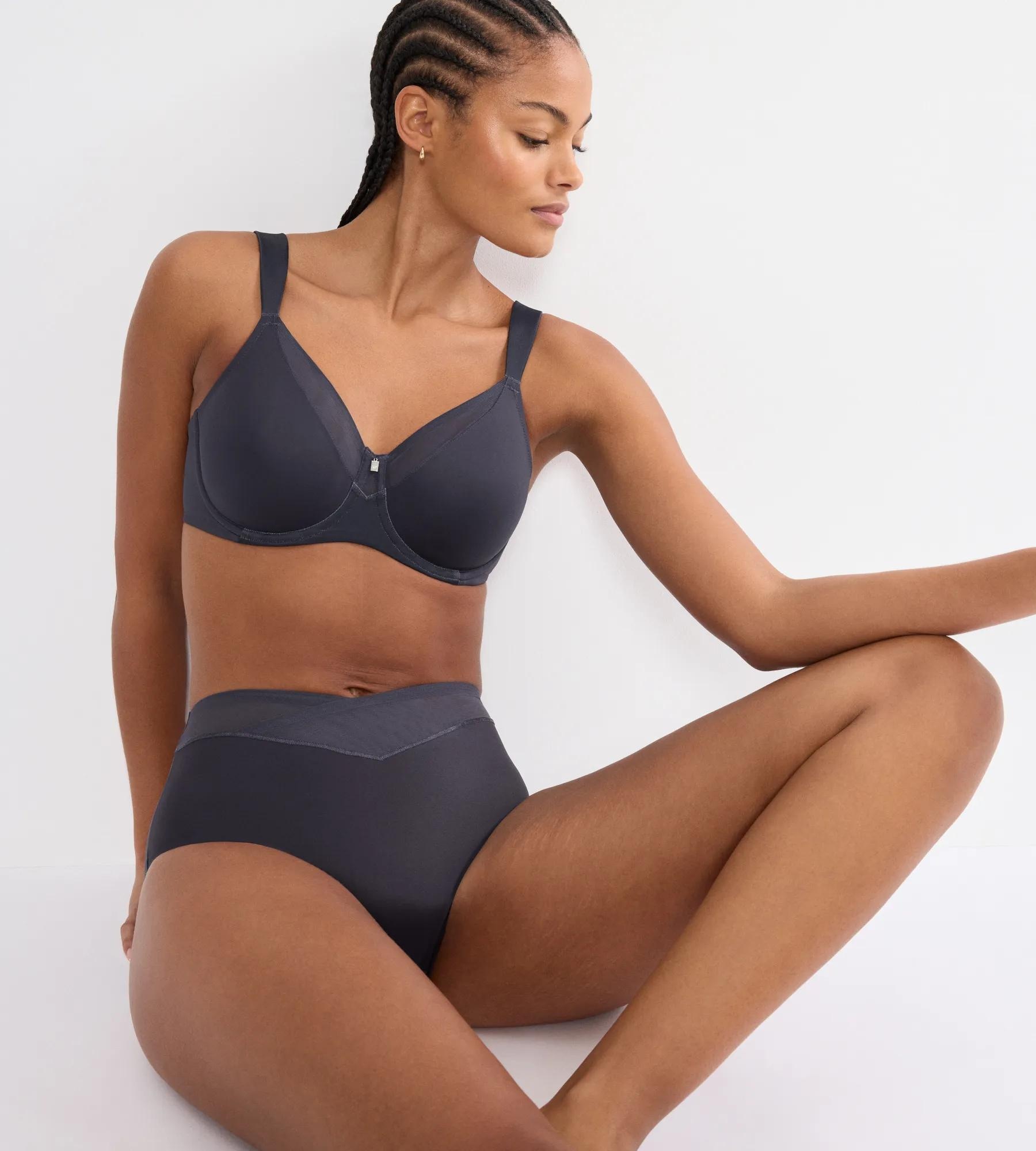 Triumph Minimizer-BH »True Shape Sensation T« verkleinert die Brust optisch, gepolsterte Träger